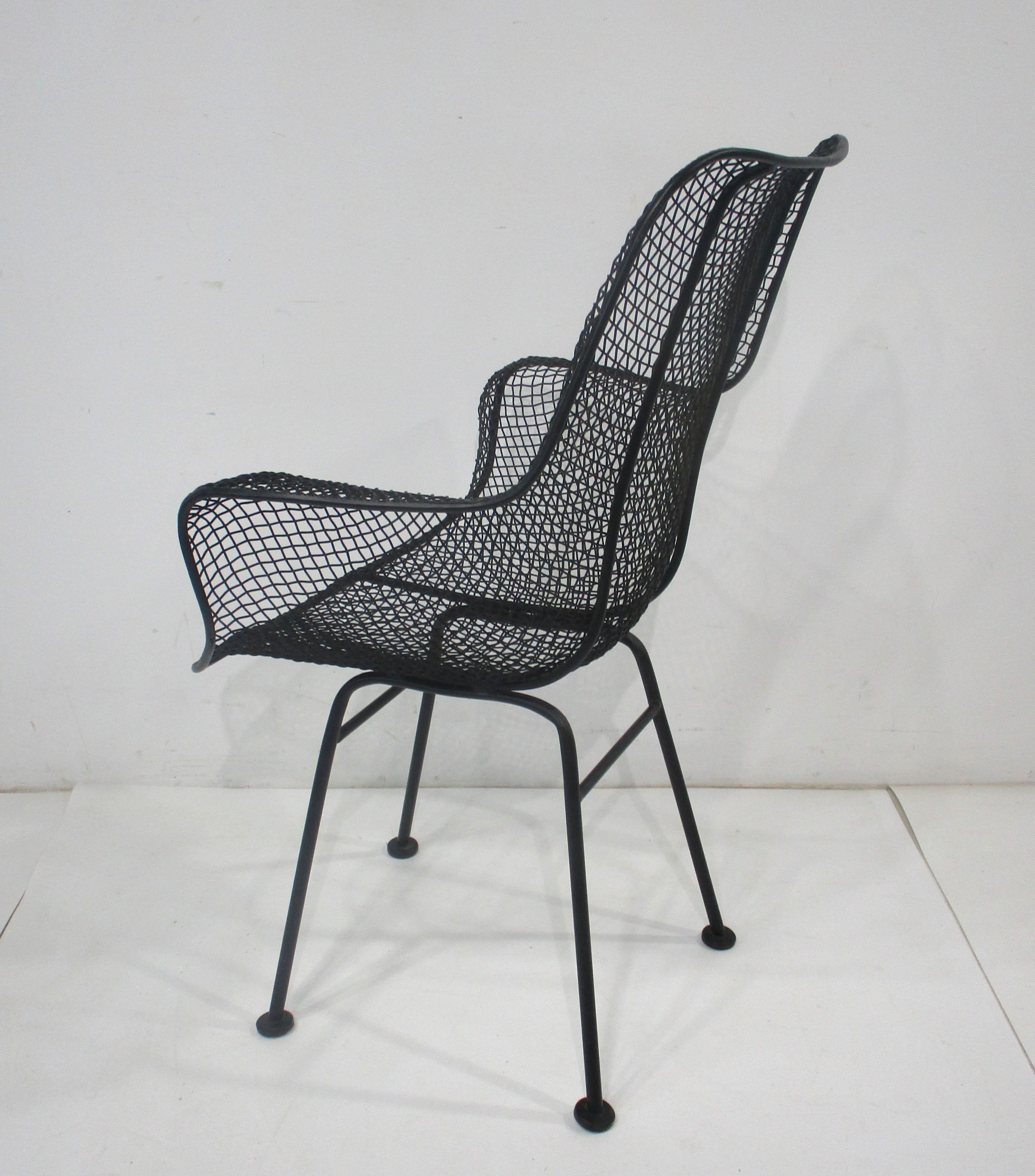 20th Century Russell Woodard Sculptura Wire Armchair in the Style of Eames (B) For Sale
