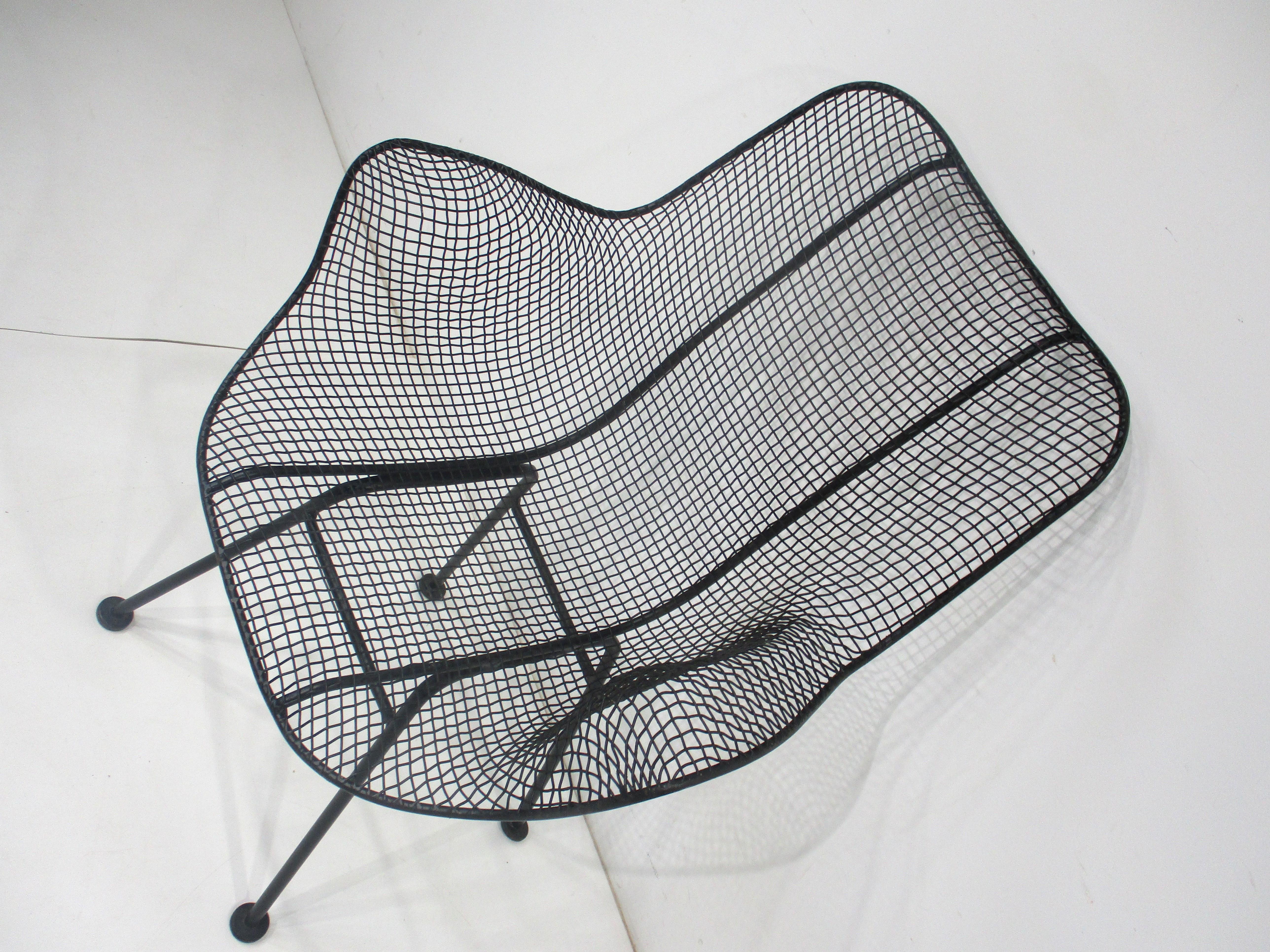 Russell Woodard Sculptura Wire Armchair in the Style of Eames (B) For Sale 1