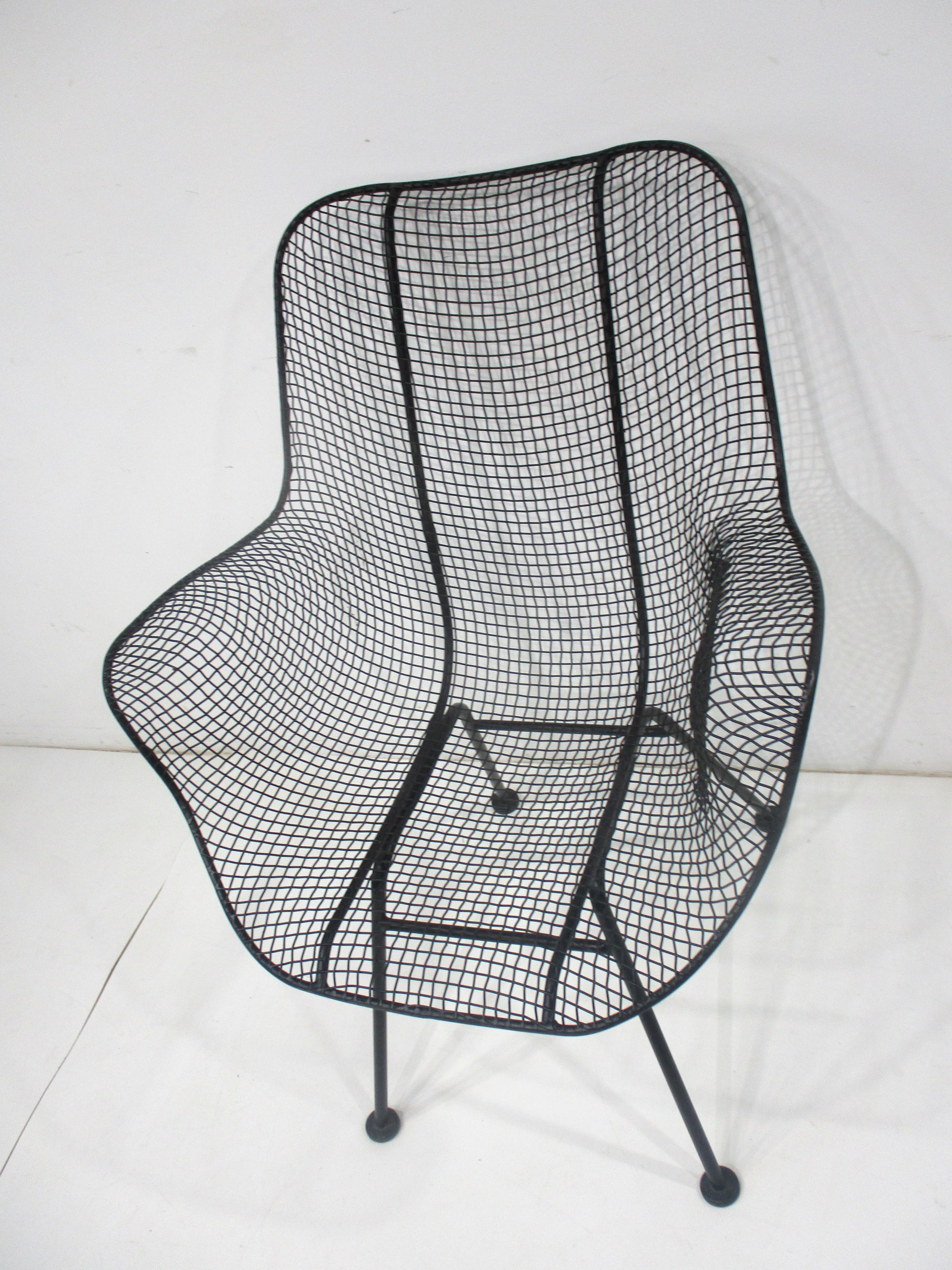 20th Century Russell Woodard Sculptura Wire Armchair in the Style of Eames (C) For Sale
