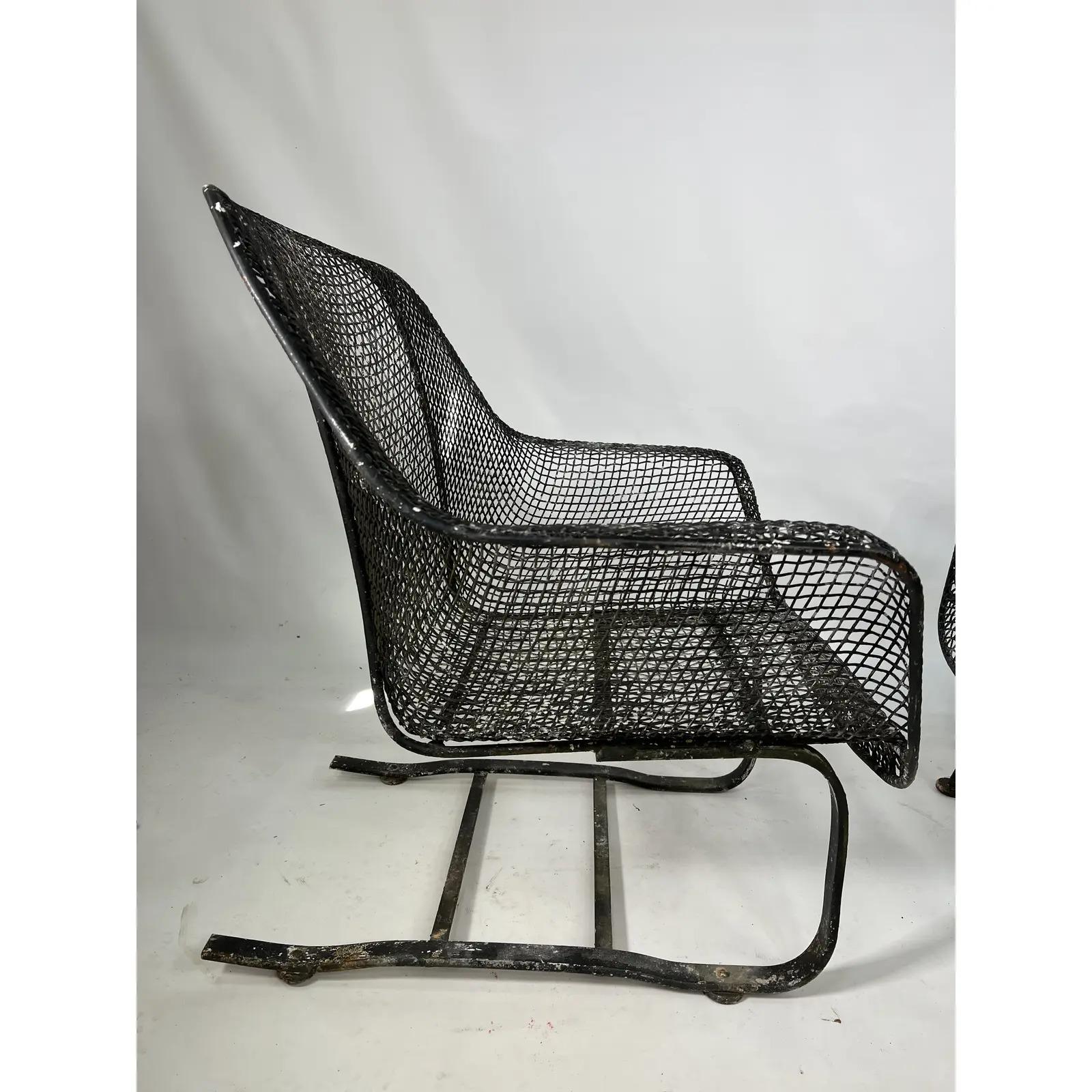 Mid-Century Modern Russell Woodard Sculptura Wrought Iron Lounge Chairs, a Pair For Sale