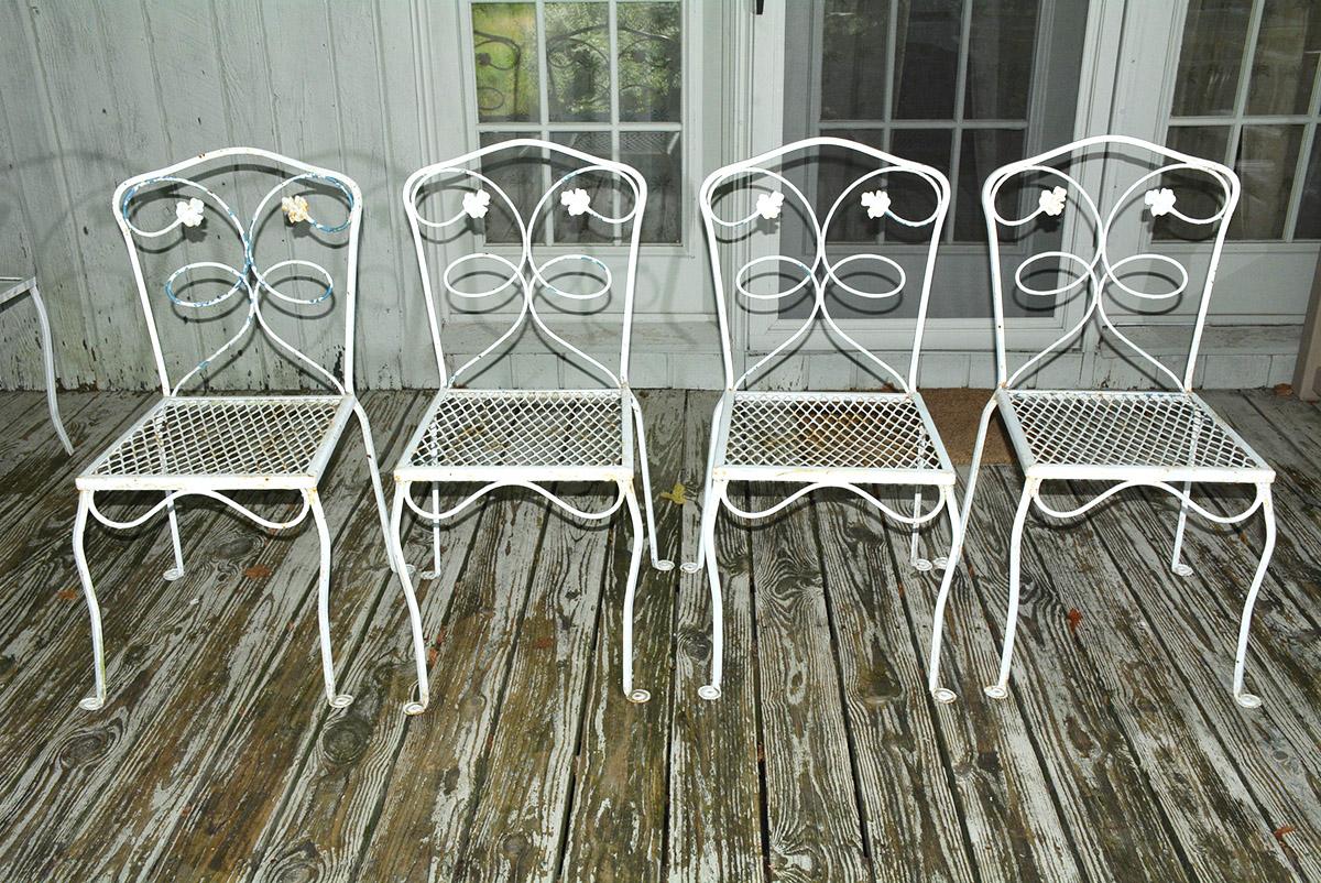 Salterini inspired patio, garden or porch wrought iron dinging table and 5 chairs, 1 armchair and 4 side chairs featuring scrolling maple leaf design, metal mesh back and seat, wrought iron construction, quality American craftsmanship, great style