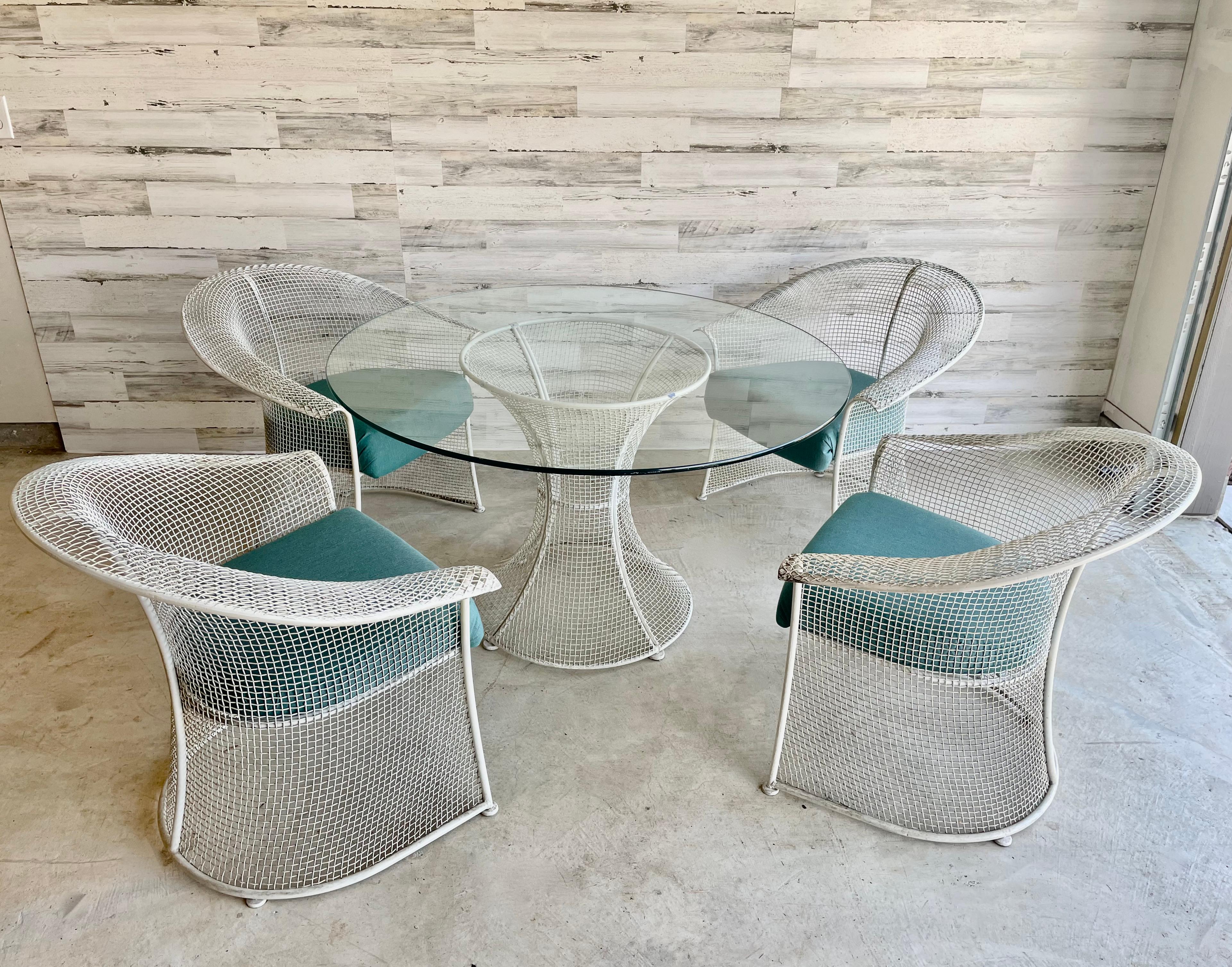 Mid-Century Modern Russell Woodard Wire Formed Patio Set