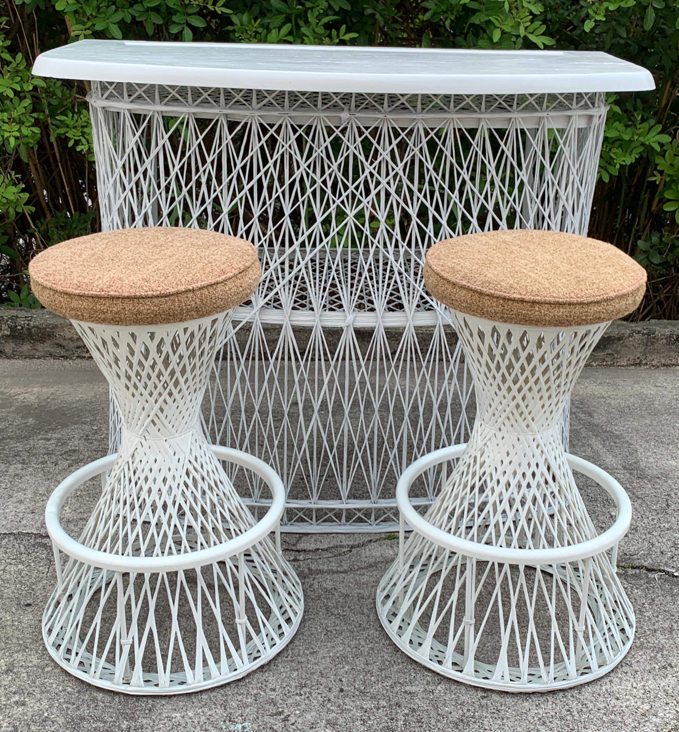 Midcentury woven and spun fiberglass bar and stools by Russell Woodard, Restored. Consisting of two-piece bar 51” wide x 25.5”deep 41.5” high, with two shelves 19