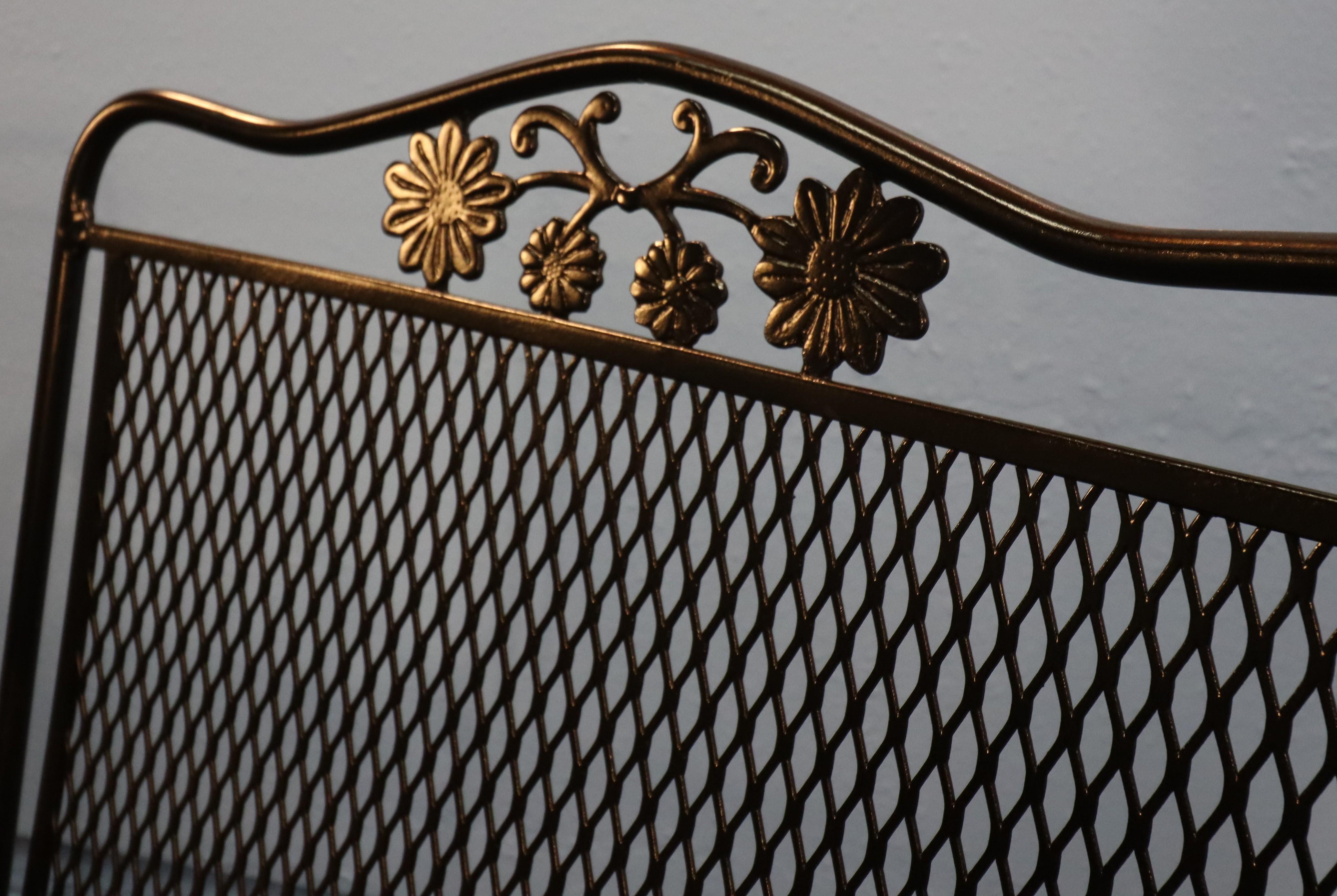 Set da pranzo per esterni con otto sedie in ferro battuto di Russell Woodard in vendita 6