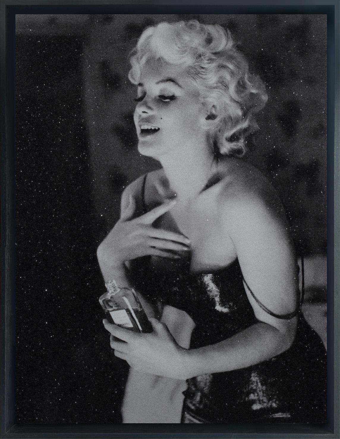 Russell Young Figurative Painting – Marilyn Chanel Diamant. (Palm White)