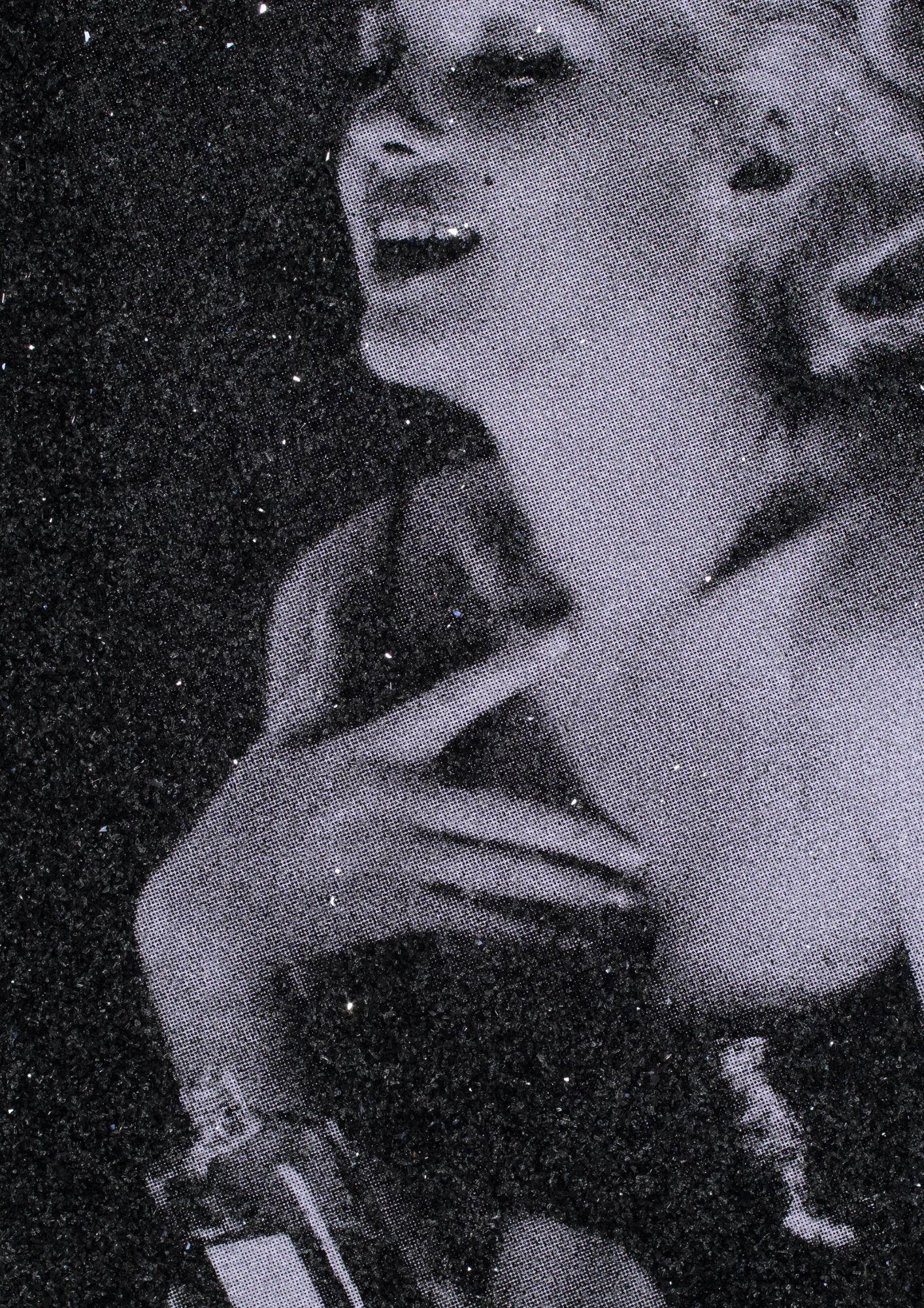 Marilyn Chanel, Piccolo diamante - Painting di Russell Young