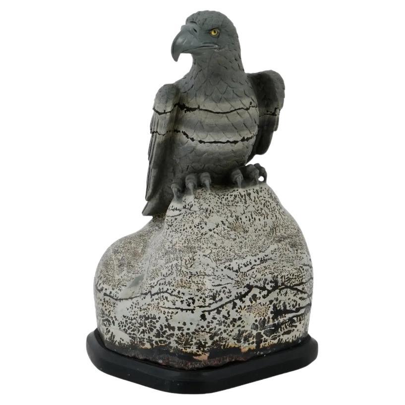 Sculpture d'aigle russe en pierre de jaspe sculptée à la main en vente