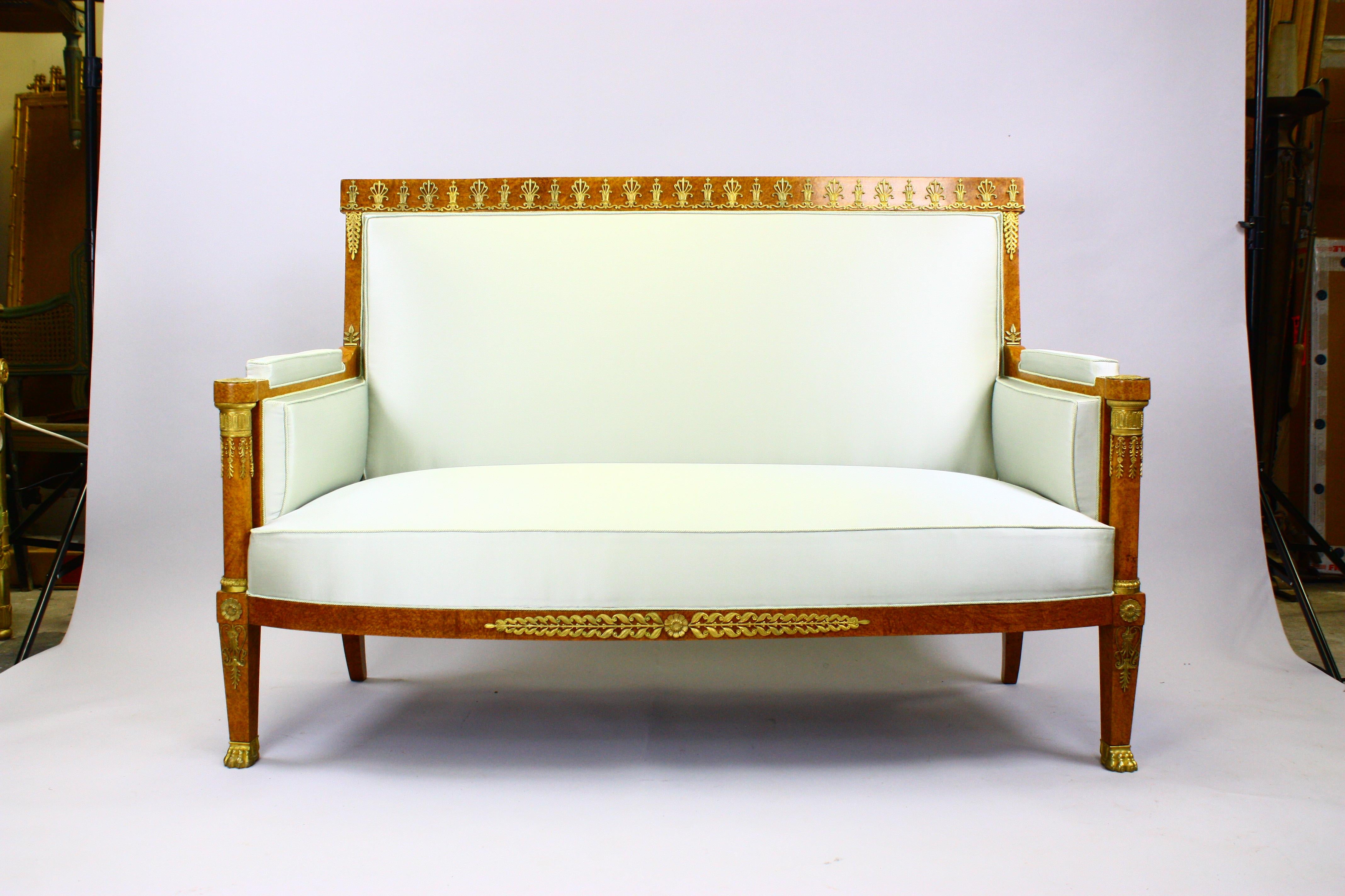 Russian 19th-century Restauration Salon (8 pieces) In Good Condition For Sale In Paris, FR