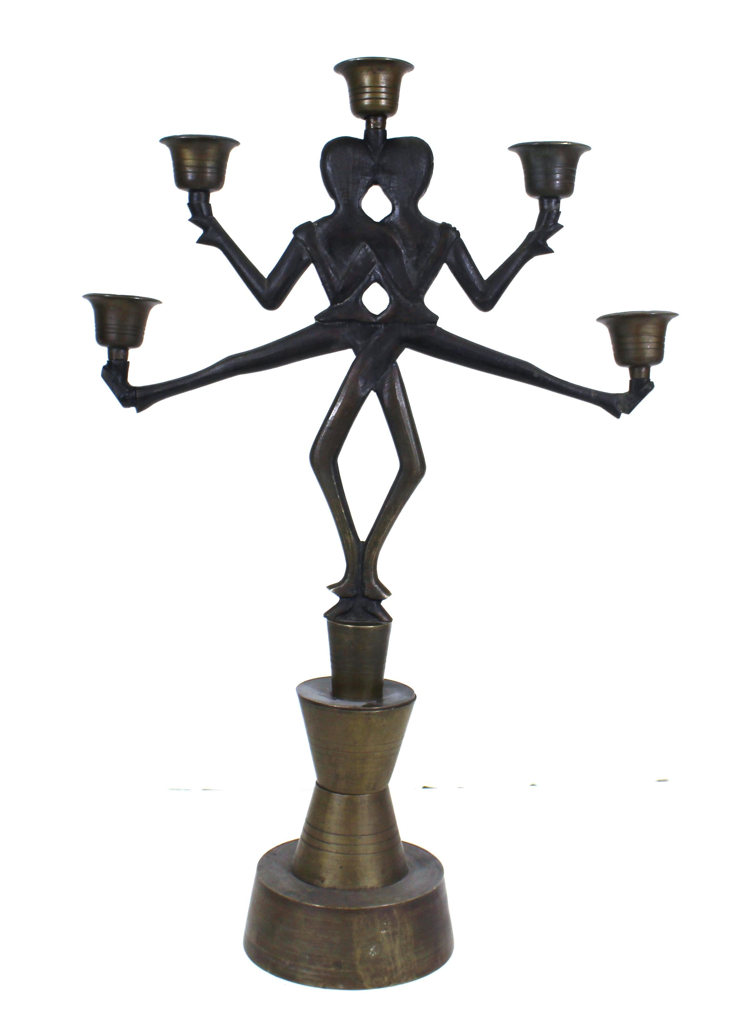 Russische schwere Art-Déco-Kandelaber aus Bronzeguss mit tanzenden Kossack-Akrobaten im Angebot 1