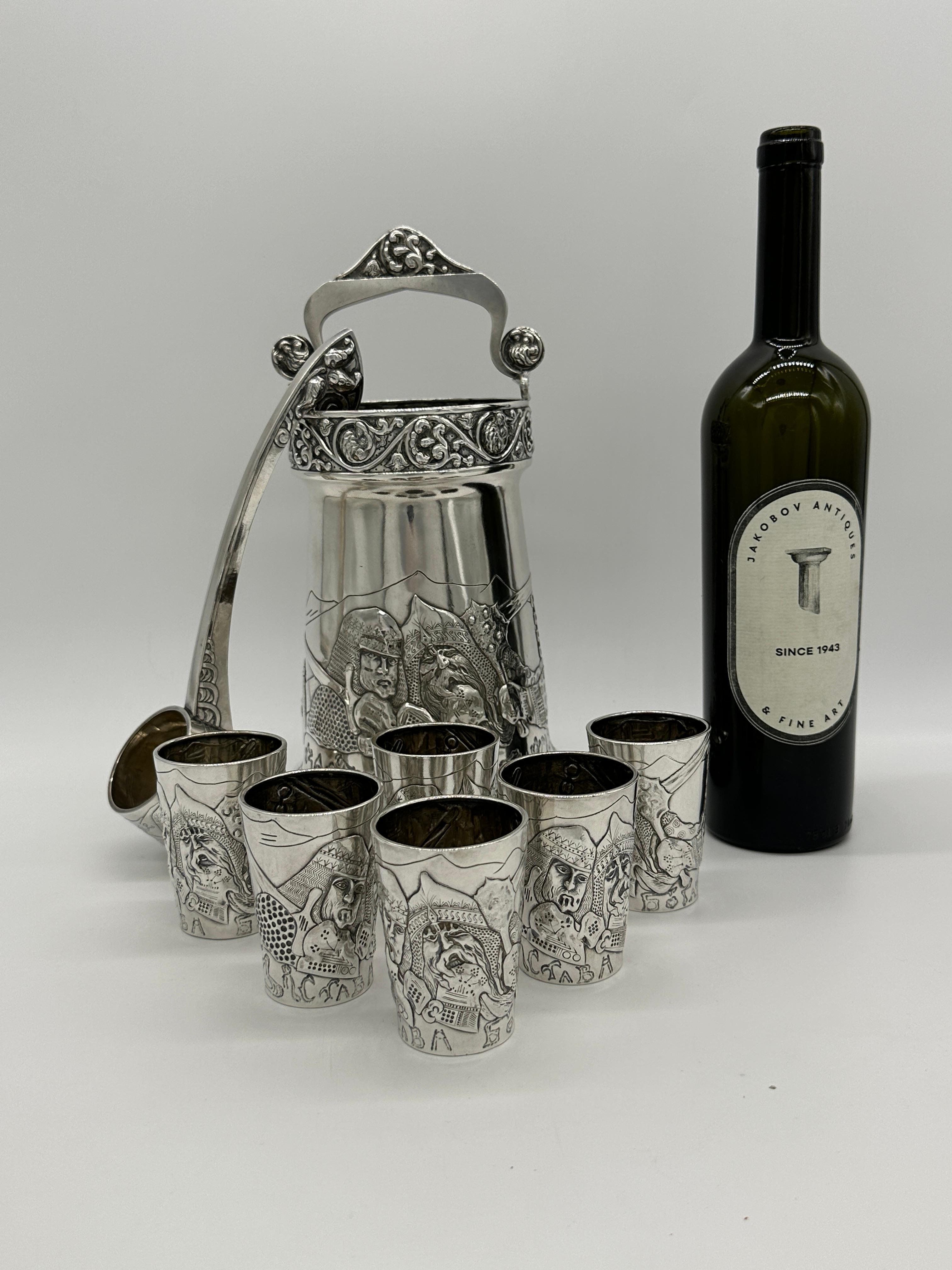 Juego de punzones rusos Art Nouveau de plata, con Los Tres Bogatyrs, de la mejor calidad Ruso en venta