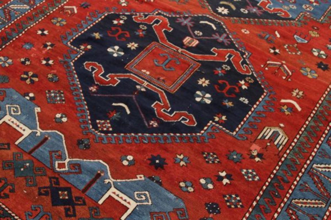Russischer Aserbaidschanischer kleiner Teppich - Wolle Blau Marineblau Rot Design - 92352 (20. Jahrhundert) im Angebot