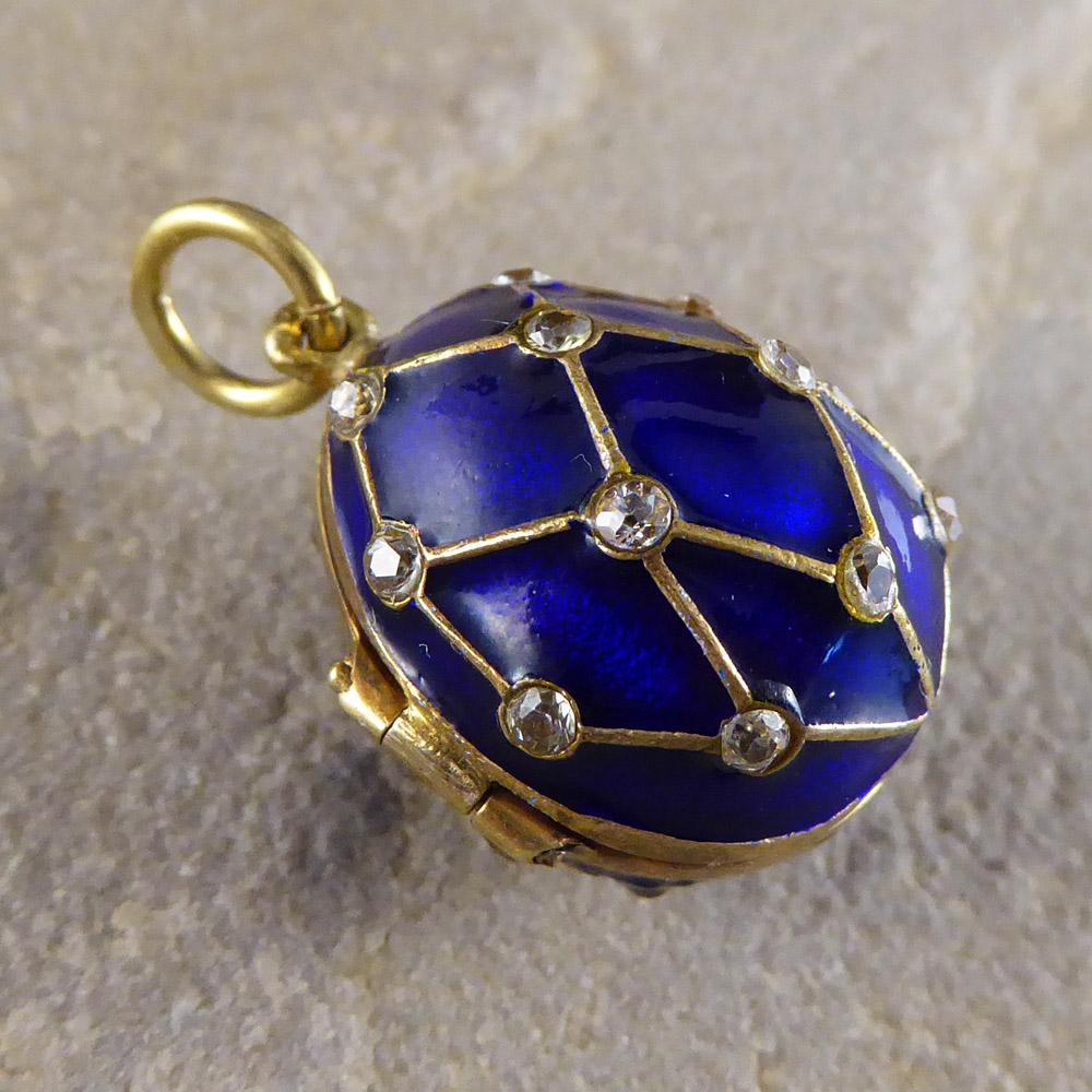 This lovely rich blue Russian vintage egg pendant opens to allow you to hold a keepsake safe. It will look great as a locket pendant or as a charm!

Condition: Very Good, slightest signs of wear due to age and use
Defects: None
Date / Period:
