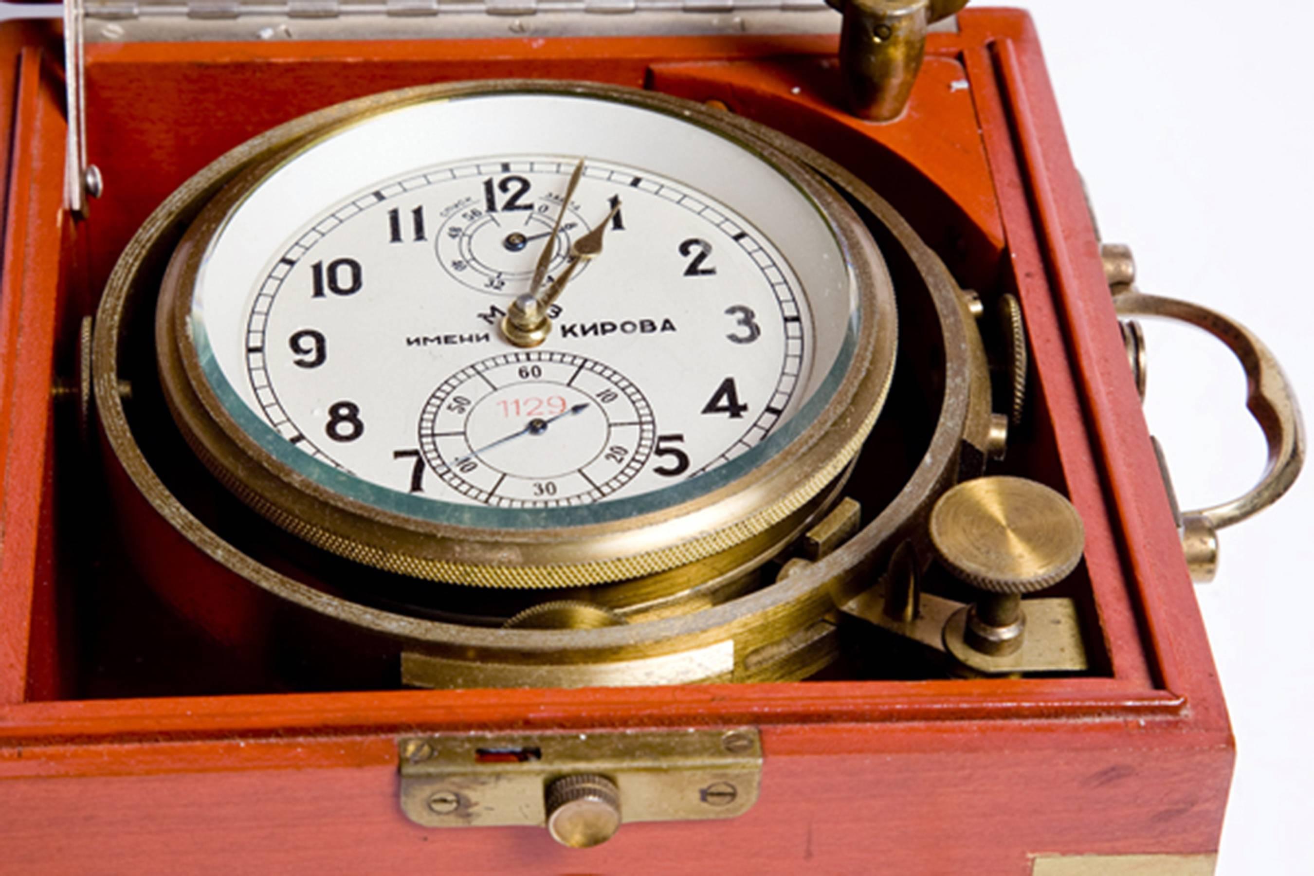 the author uses importance of the chronometer and help the reader visualize it.