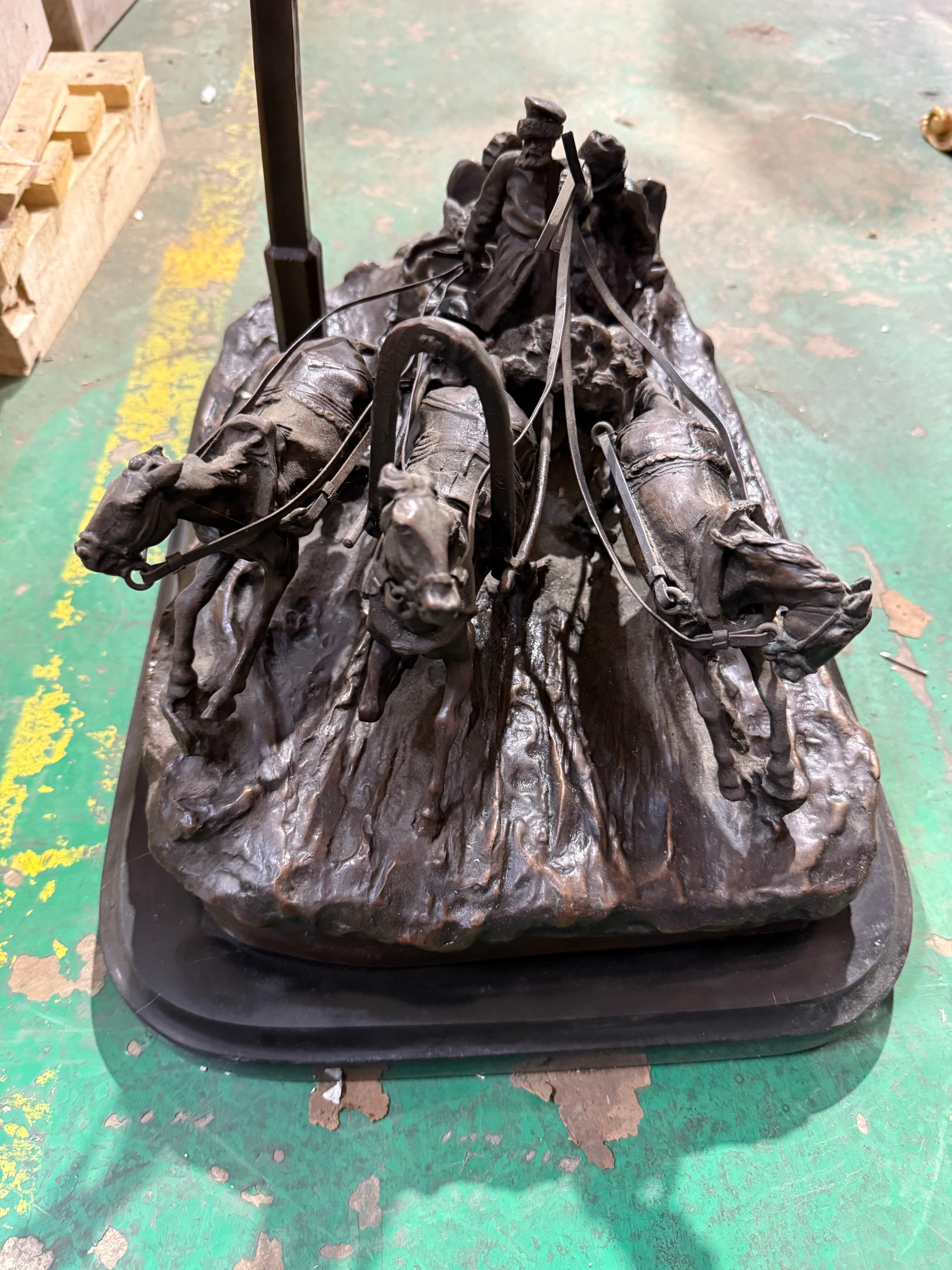 XX secolo Scultura russa in bronzo a forma di troika - Dopo Vasily Grachev in vendita