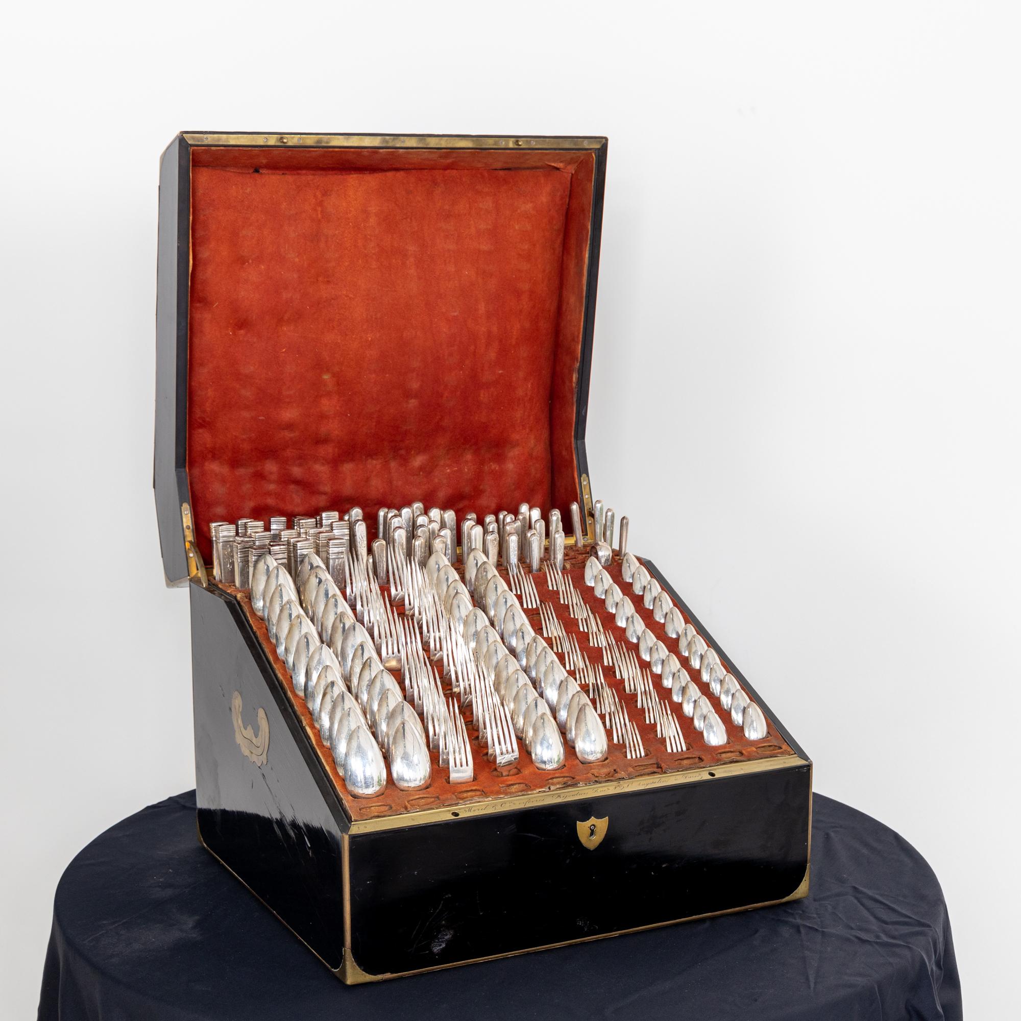Russian Cutlery in a French Case, late 19th to early 20th Century For Sale 11