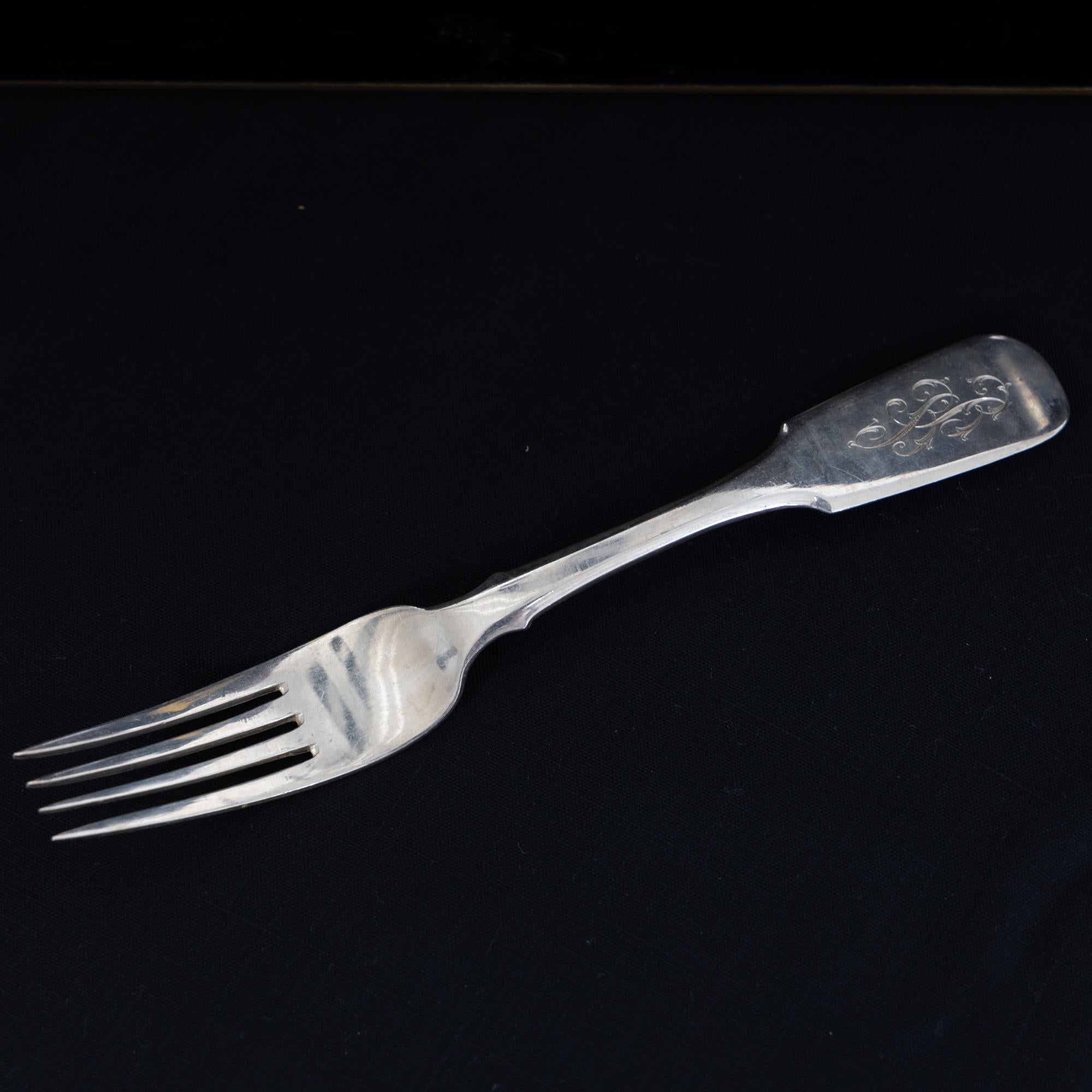 Russian Cutlery in a French Case, late 19th to early 20th Century For Sale 4
