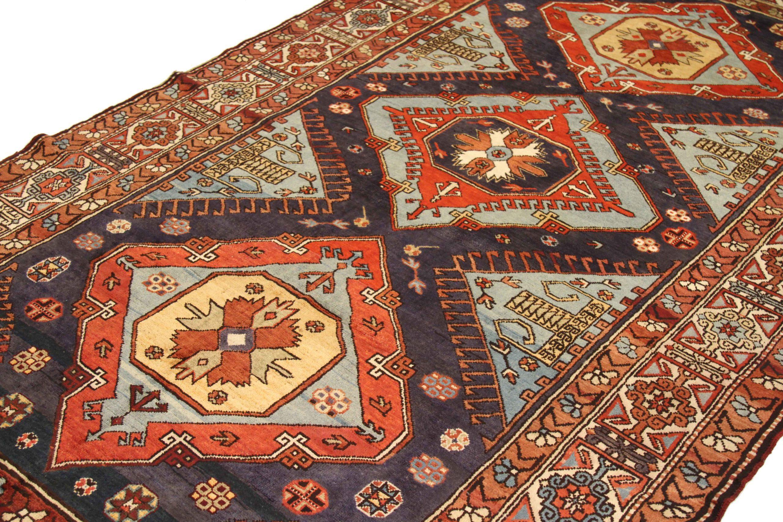 Russe Tapis de bande russes des années 1910 - Laine bleu ivoire bleu rouge jaune 71869 en vente