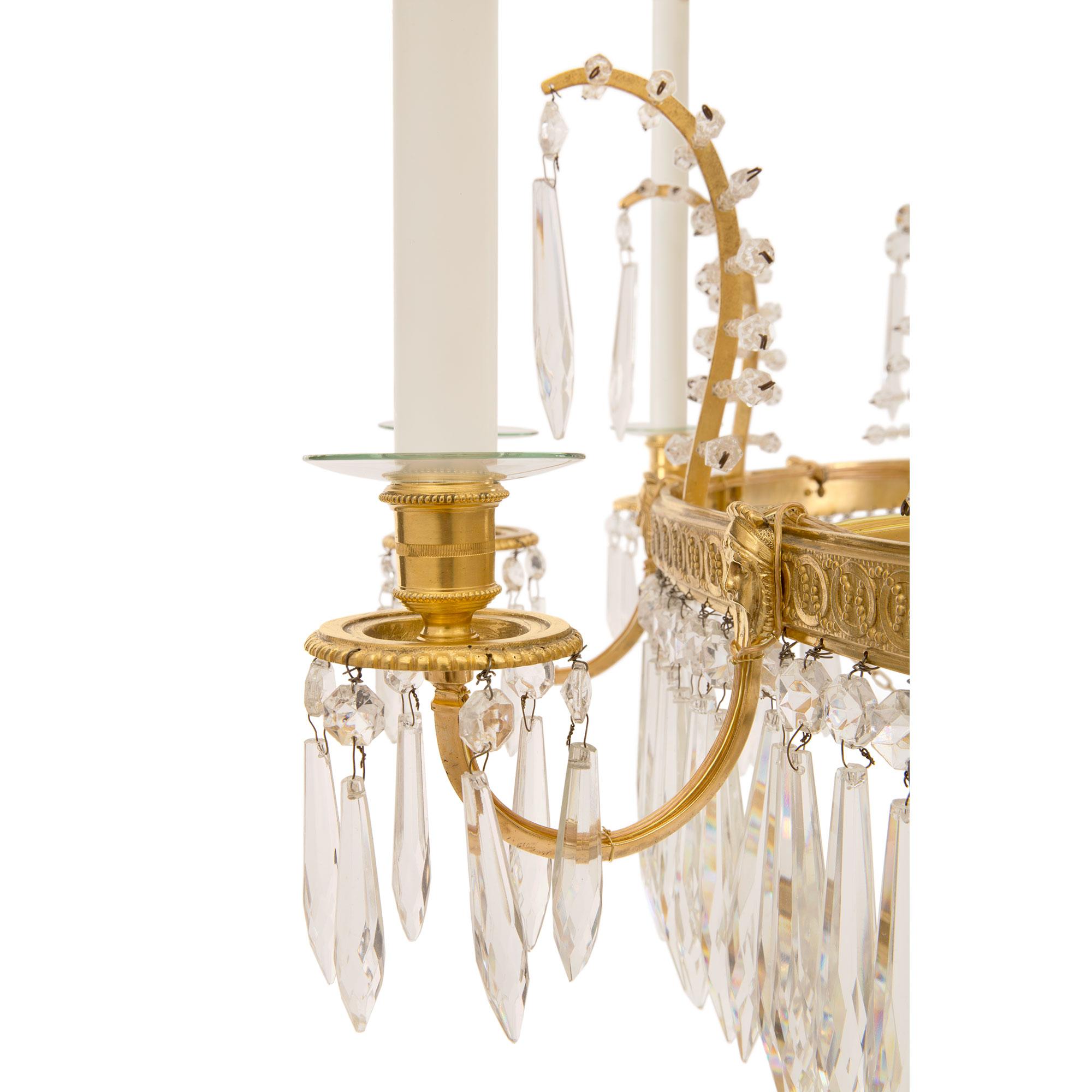 Russian Early 19th Century Neoclassical Style Ormolu and Crystal Chandelier For Sale 2