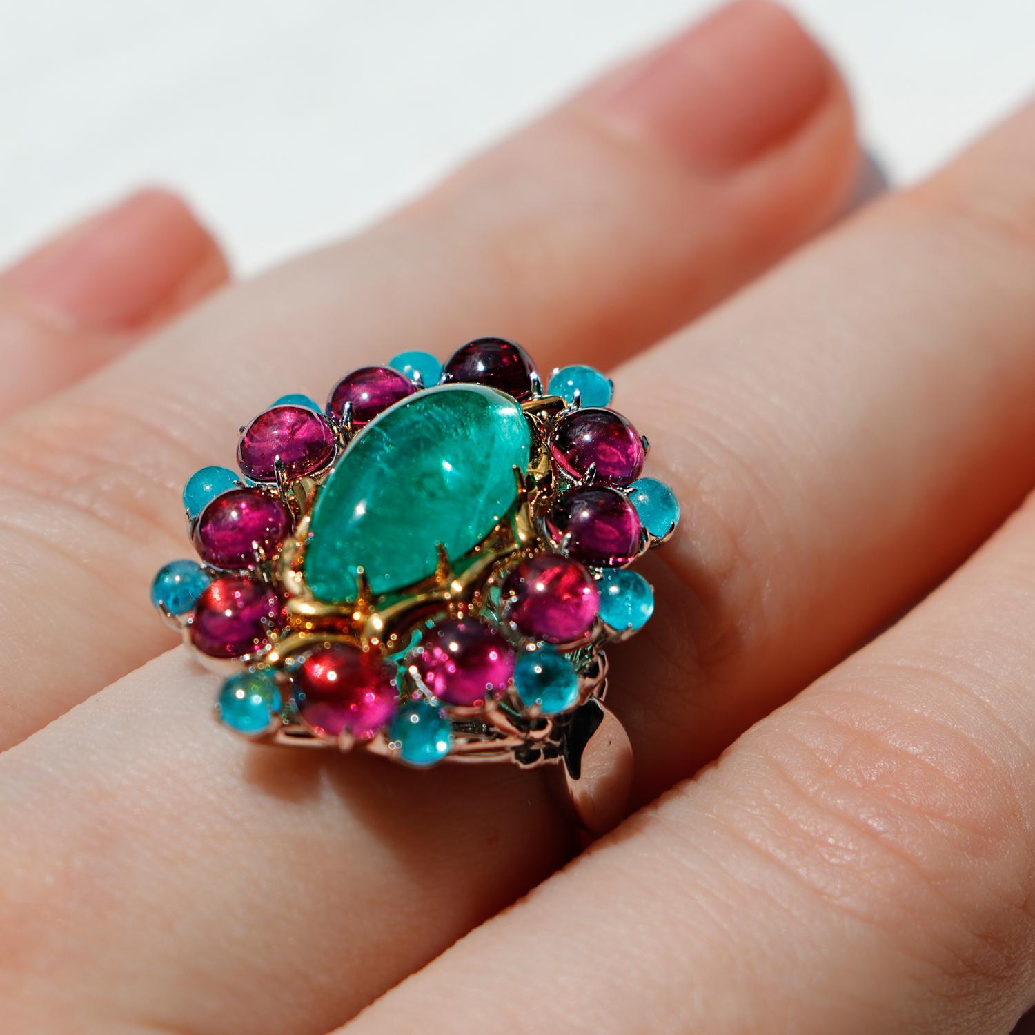 Round Cut Russian Emerald 18 Karat Gold Rubellite Paraiba Cocktail Ring For Sale