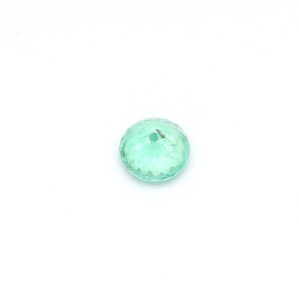 Emerald is a green variety of beryl. Its name has been derived from the ancient Greek word for emerald, ēmera. Emerald from Russian Region a very appreciated over the world because of its clarity and neon green color. Because of its unique color,