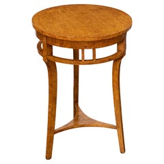 Russisches Empire Beistelltischchen oder Guéridon aus karelischer, gefällter Birke