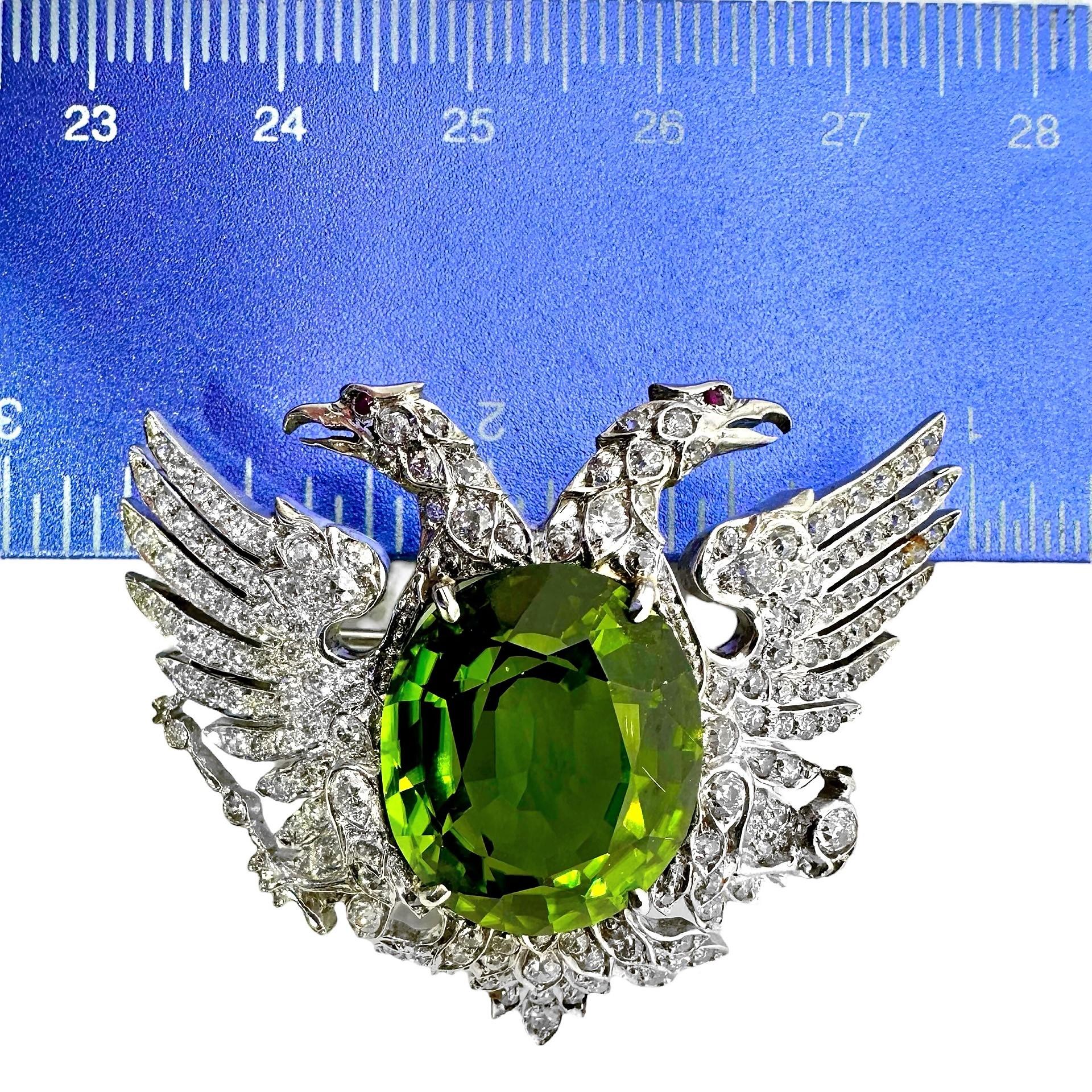 Russian Empire Period Jeweled Double Eagle Brooch with Large Peridot & Diamonds In Good Condition For Sale In Palm Beach, FL