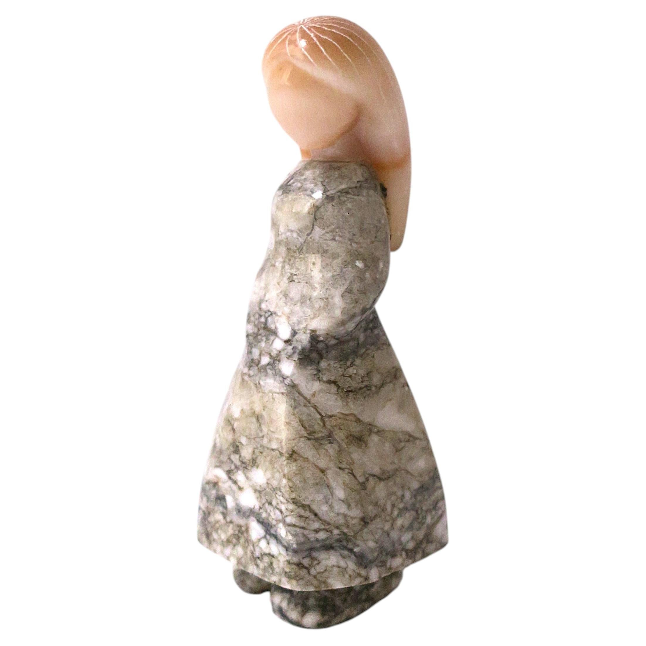 Sculpture féminine russe en marbre et onyx, fin du 20e siècle