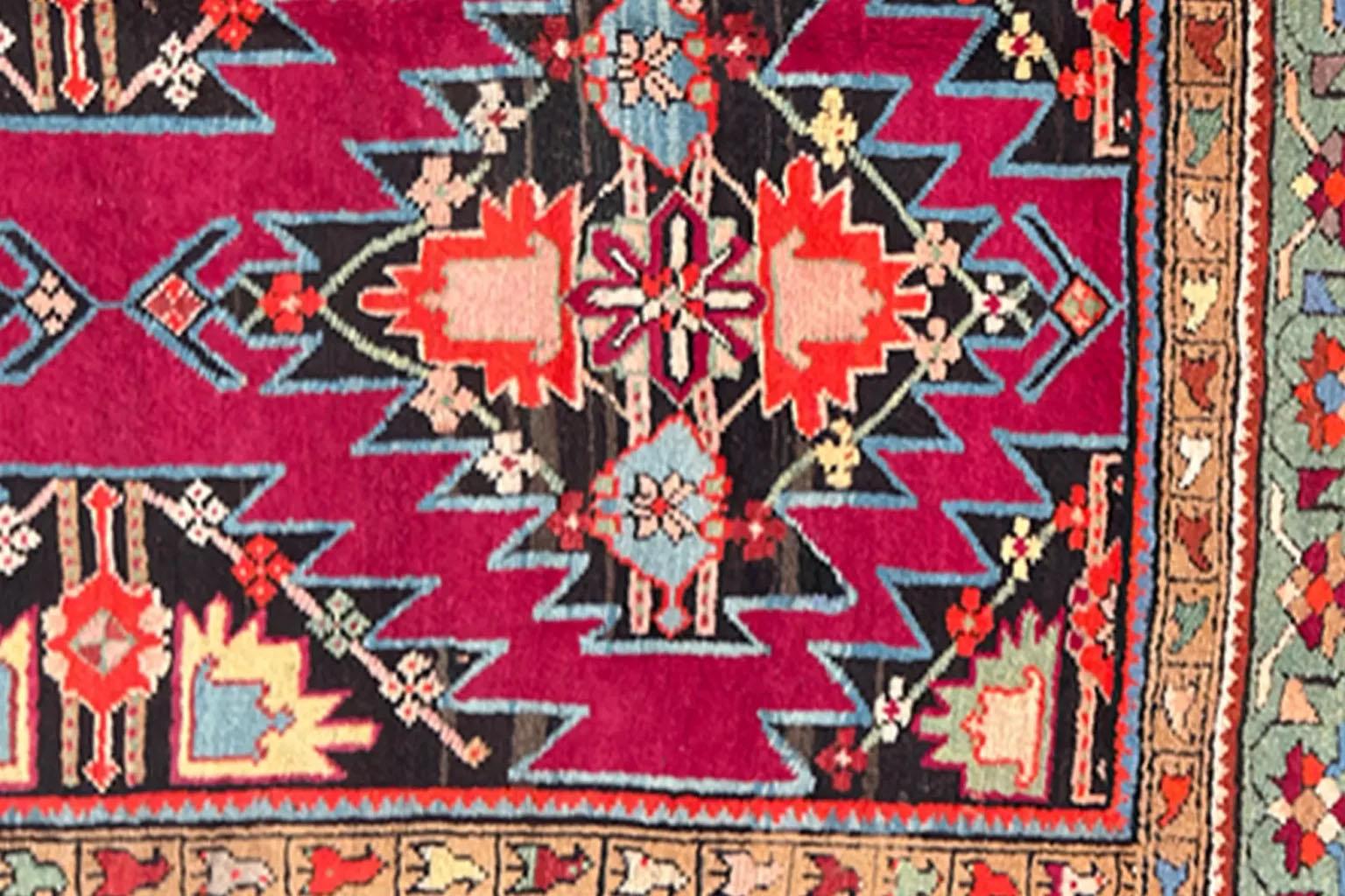 20ième siècle Petit tapis russe Gharebagh Circa 1910 - Laine Marron Vert Rouge 72255 en vente