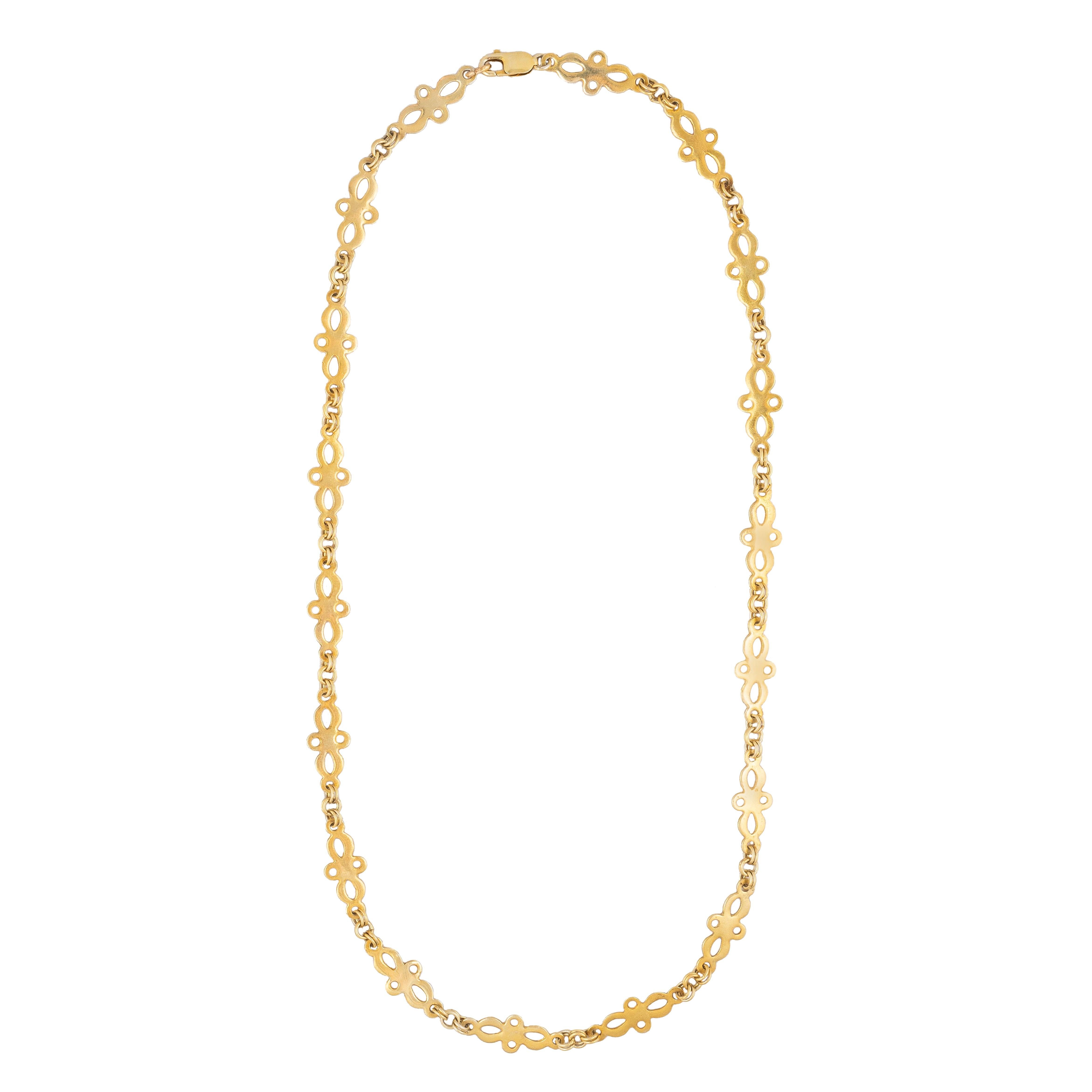 Inspired by Russian Orthodox chains of ancient Muscovy, this hand-finished chain comprises a line of eighteen shaped openwork links of gilded silver, each joined by double silver-gilded loops. Fitted with a lobster clasp.

Designed by Marie E.