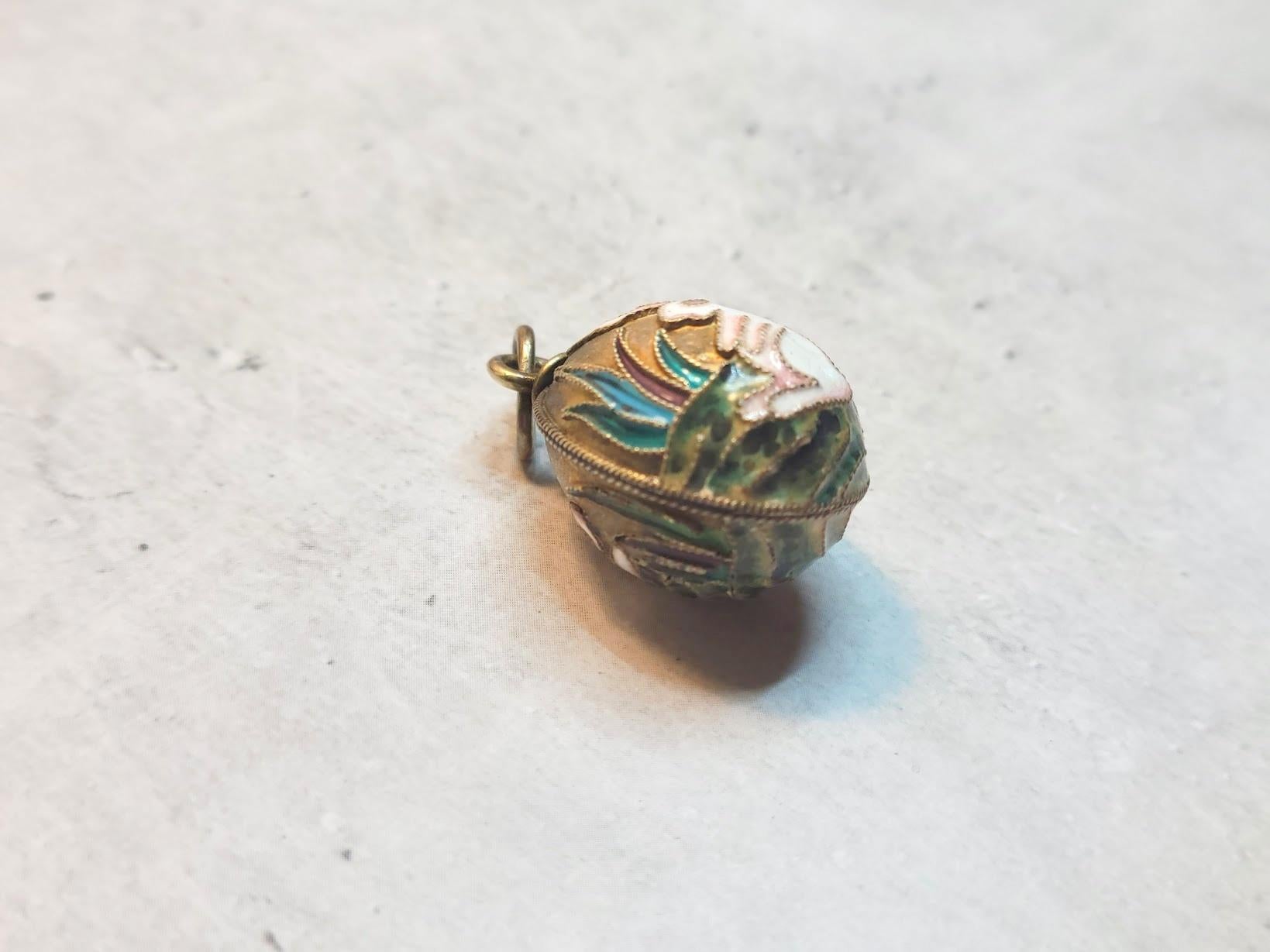 Russian Gilt Enamel Cloisonne Egg Pendant, Workmaster Pavel Ovchinnikov 1