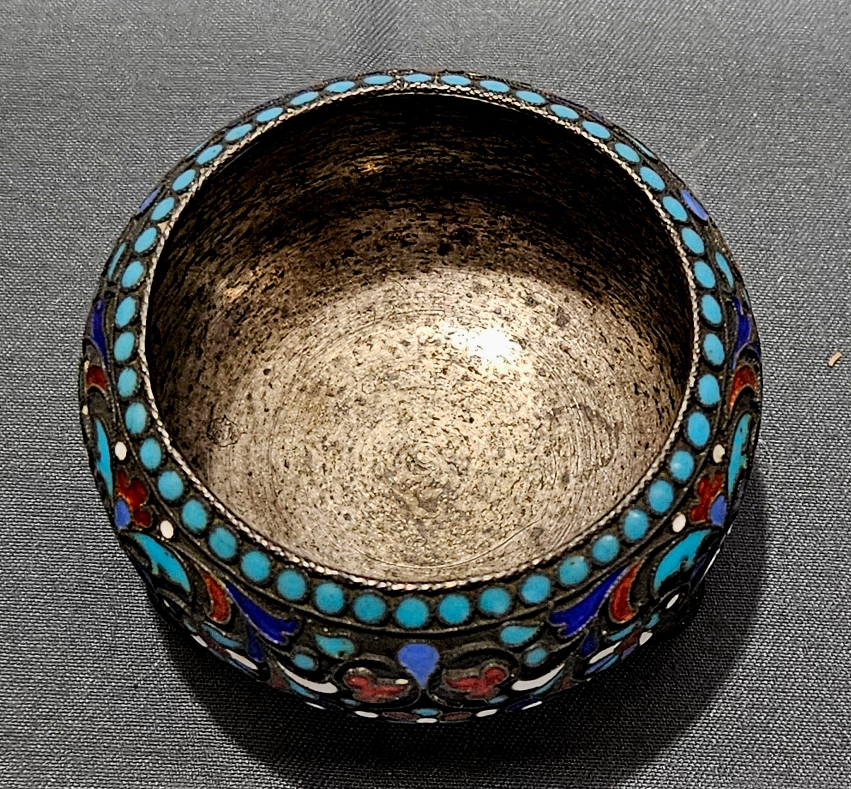 Russian Gilt Silver and Cloisonné Enamel Salt and Spoon im Angebot 1