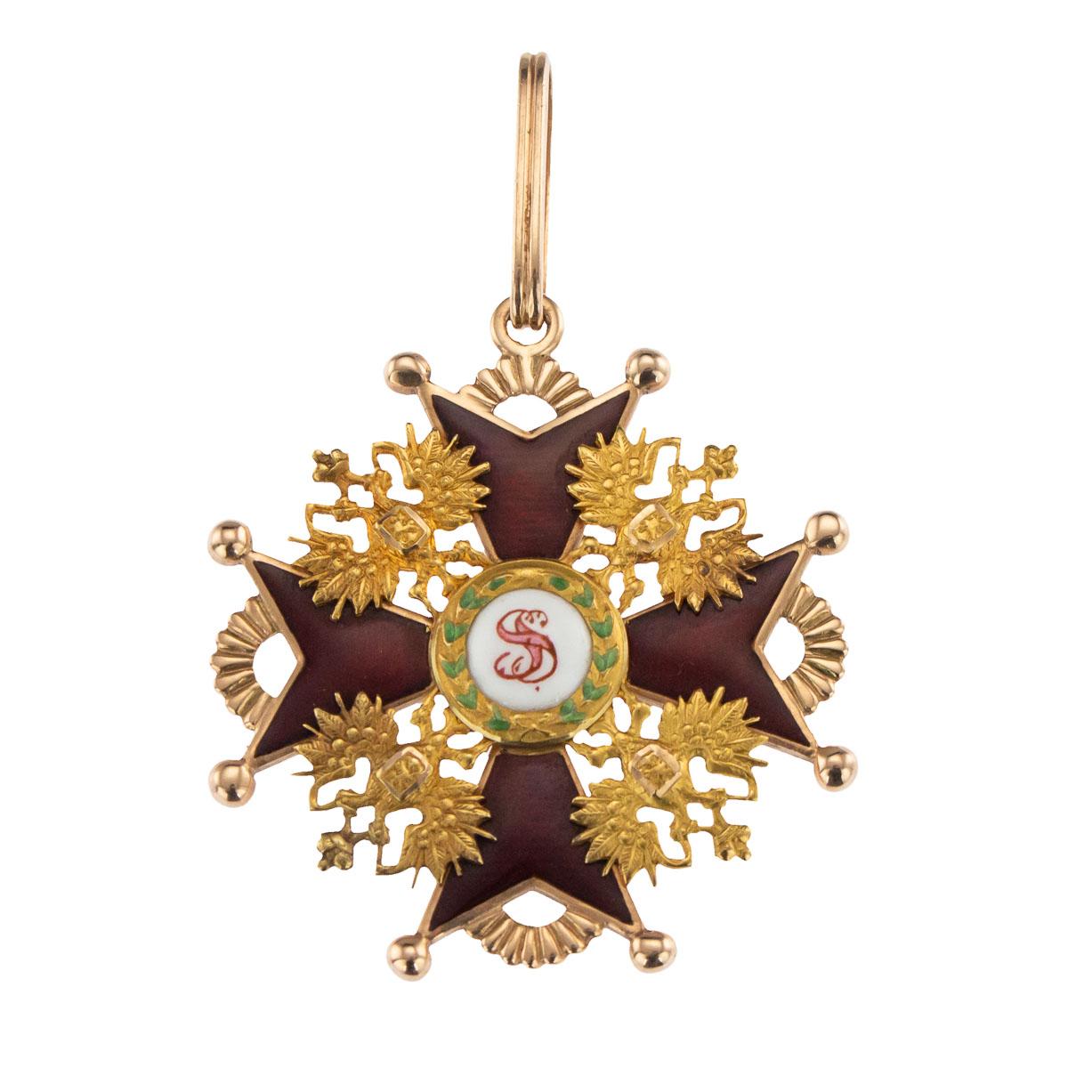 Antique 20th century Russian Imperial Order of St. Stanislaus 2nd Class (Civil) badge / medal, the cross covered in translucent red enamel. The badge is Hallmarked Russian Imperial Gold 56 (585 standard), St. Petersburg, year 1908-1917, work
