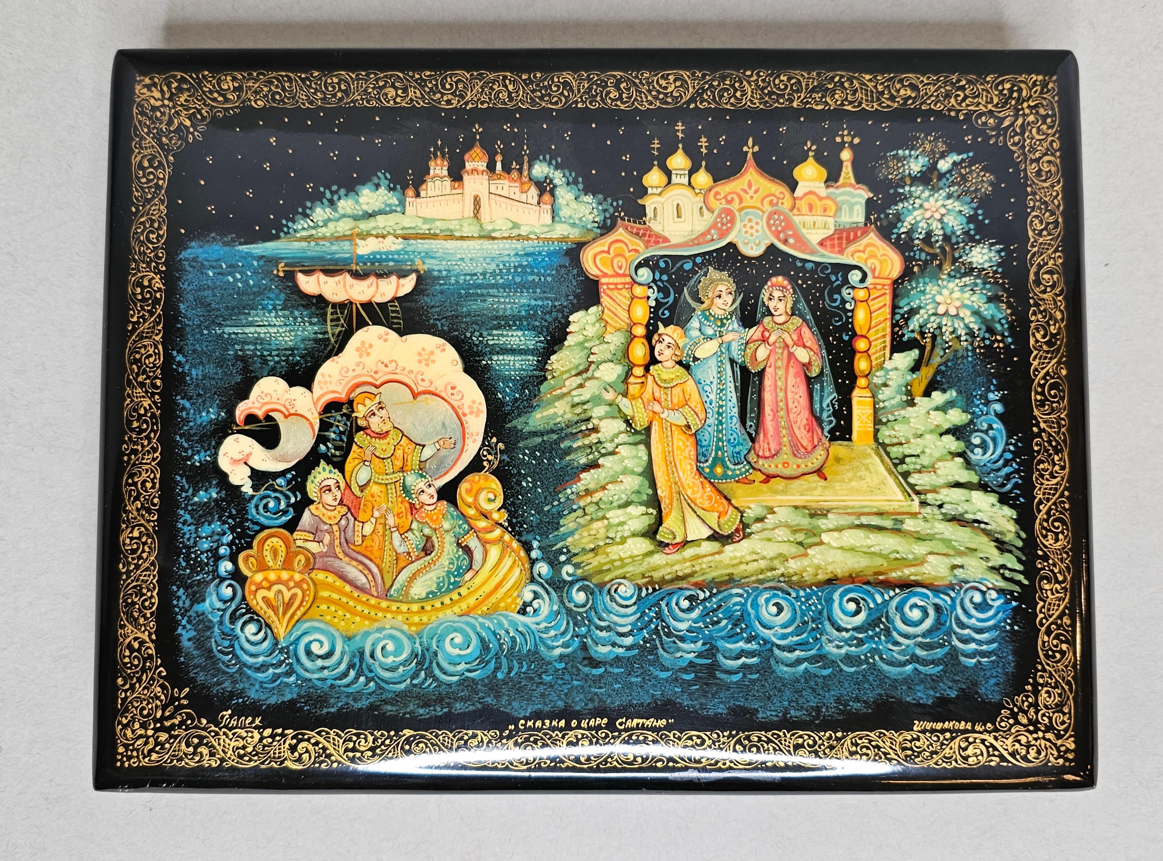 Russian Hand Painted Lacquerware Palekh Miniature Table Box  For Sale 13