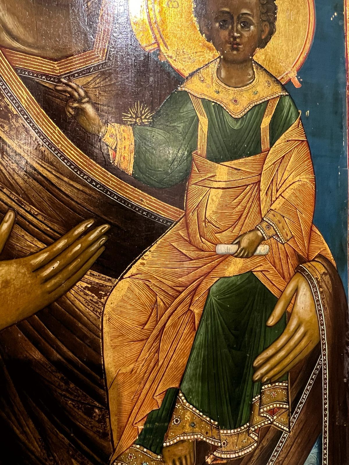 Russische Ikone der Darstellung der Mutter Gottes „Tikhvinskaia“, Mitte des 19. Jahrhunderts im Zustand „Gut“ im Angebot in NICE, FR