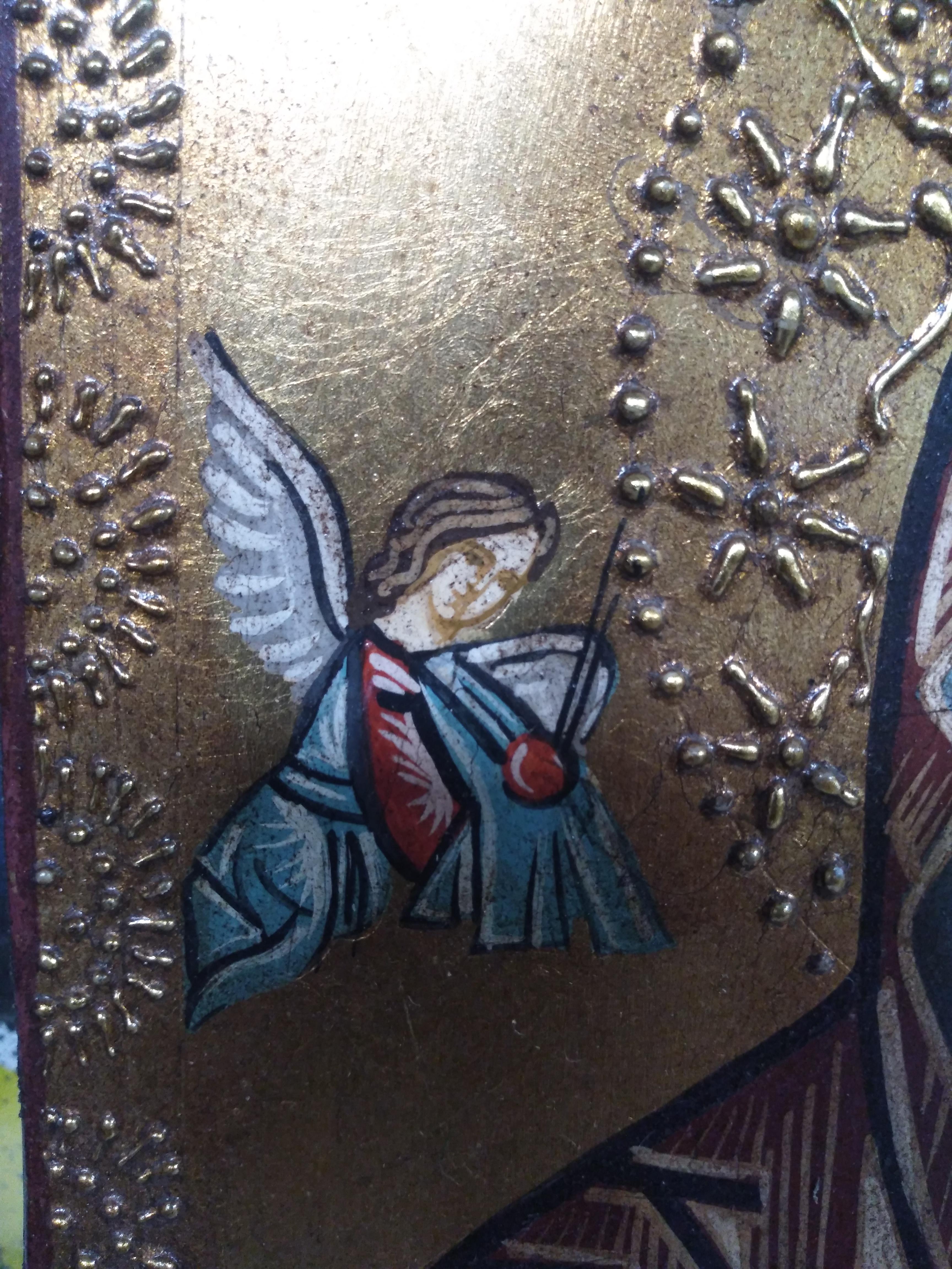 Russian Icon of Madonna and Child In Good Condition For Sale In Pasadena, TX