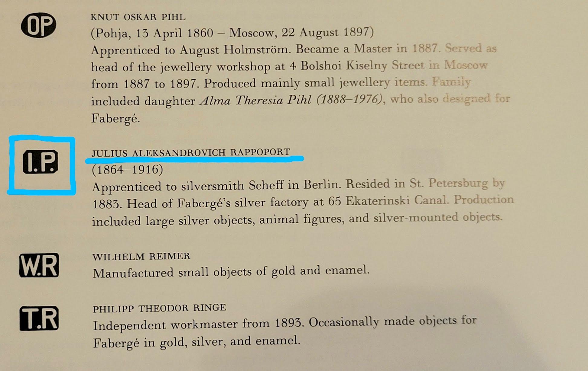 Pendentif en forme d'œuf impérial russe avec bouledogue doré et yeux en rubis par Julius Rappoport en vente 5
