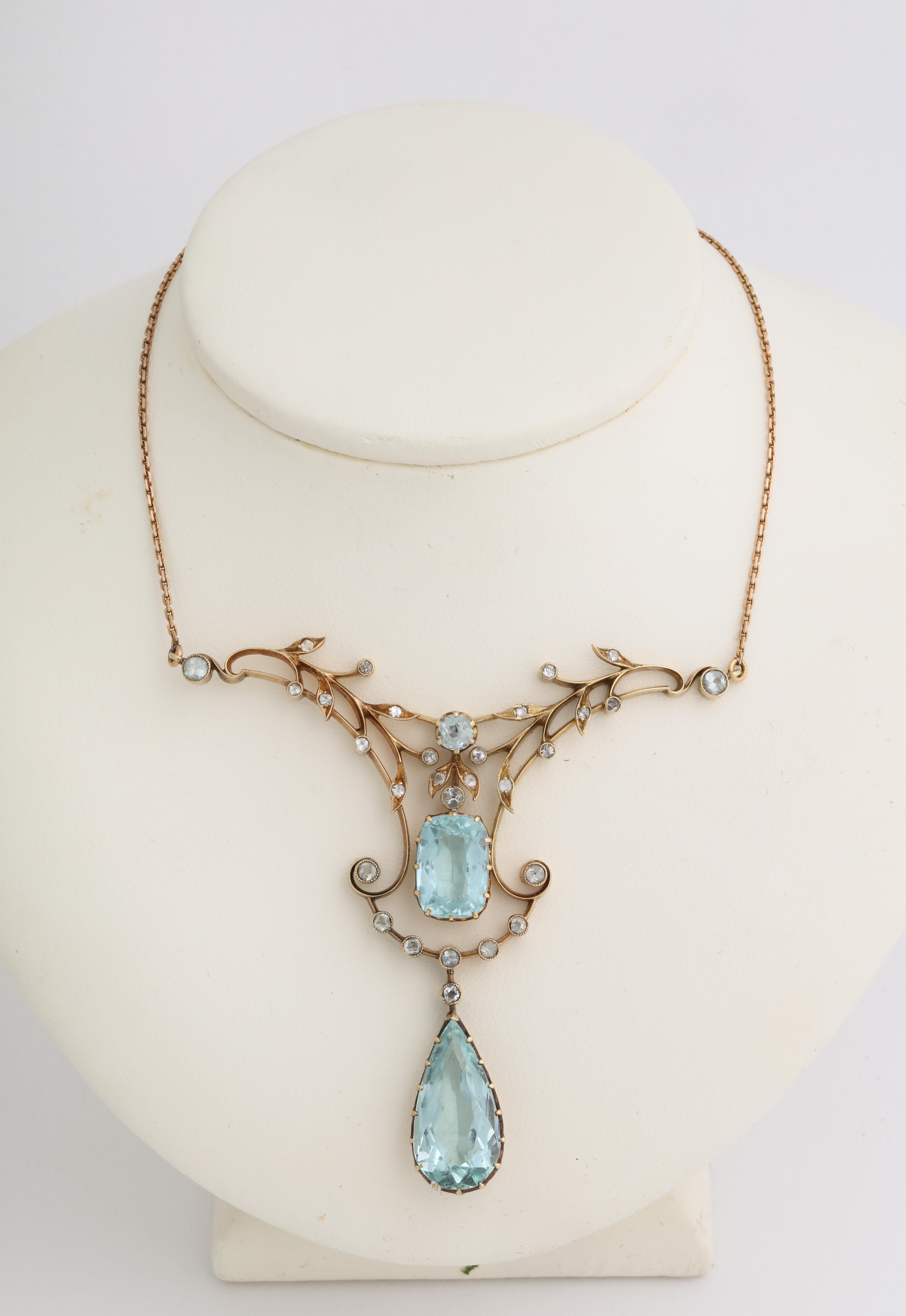 Russische Aquamarin-Halskette aus der kaiserlichen Ära, St. Petersburg, um 1910 (Art nouveau)