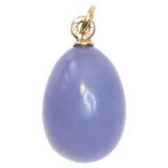 Russian Imperial Gold-Mounted Blue Chalcedony Egg Pendant by Hjalmar Armfeldt