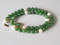 Russische Halskette aus Jade und Akoya-Perlen