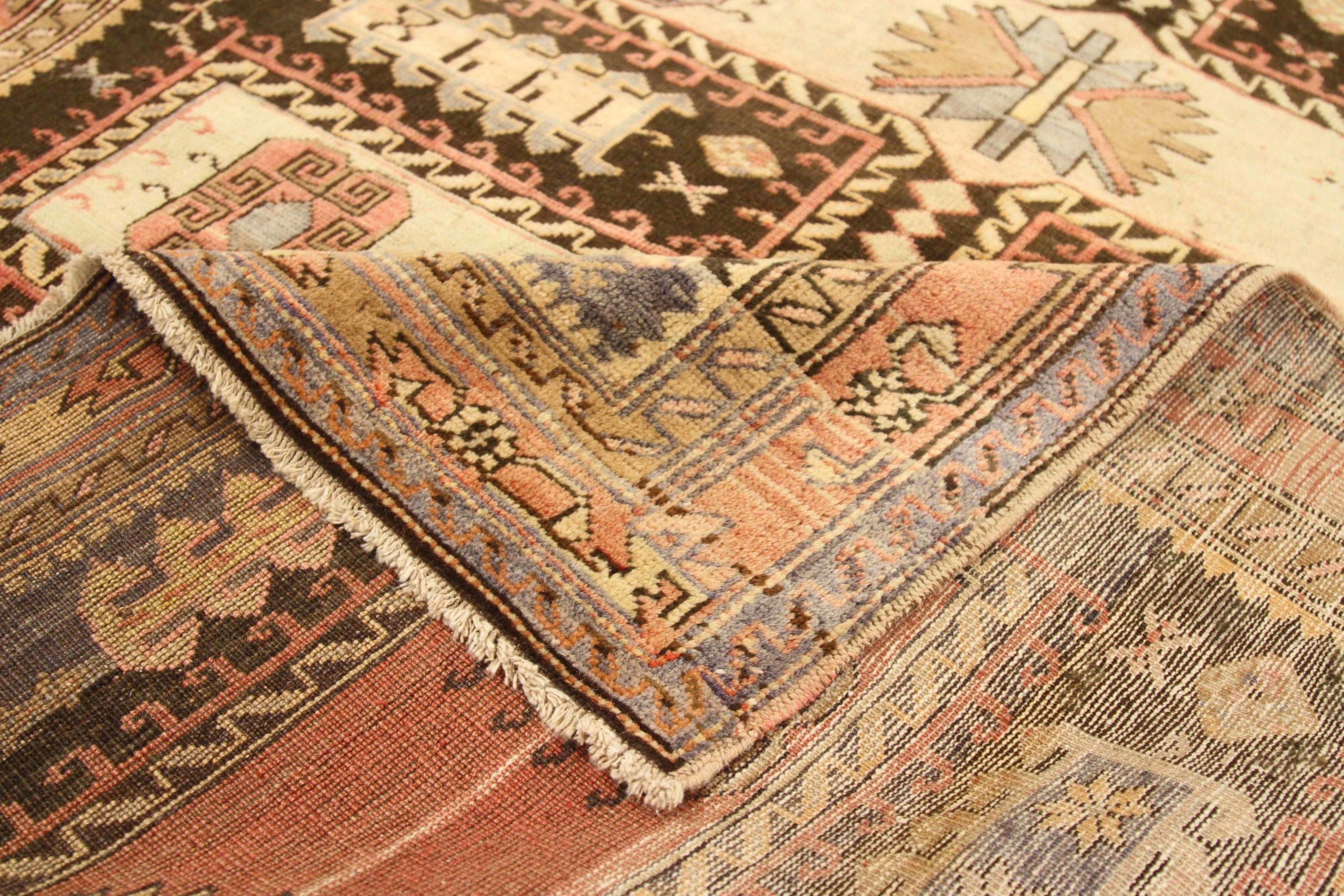 Tappeto russo Karabagh piccolo - Lana Marrone Avorio Rosa 73761 In condizioni ottime in vendita a Dallas, TX