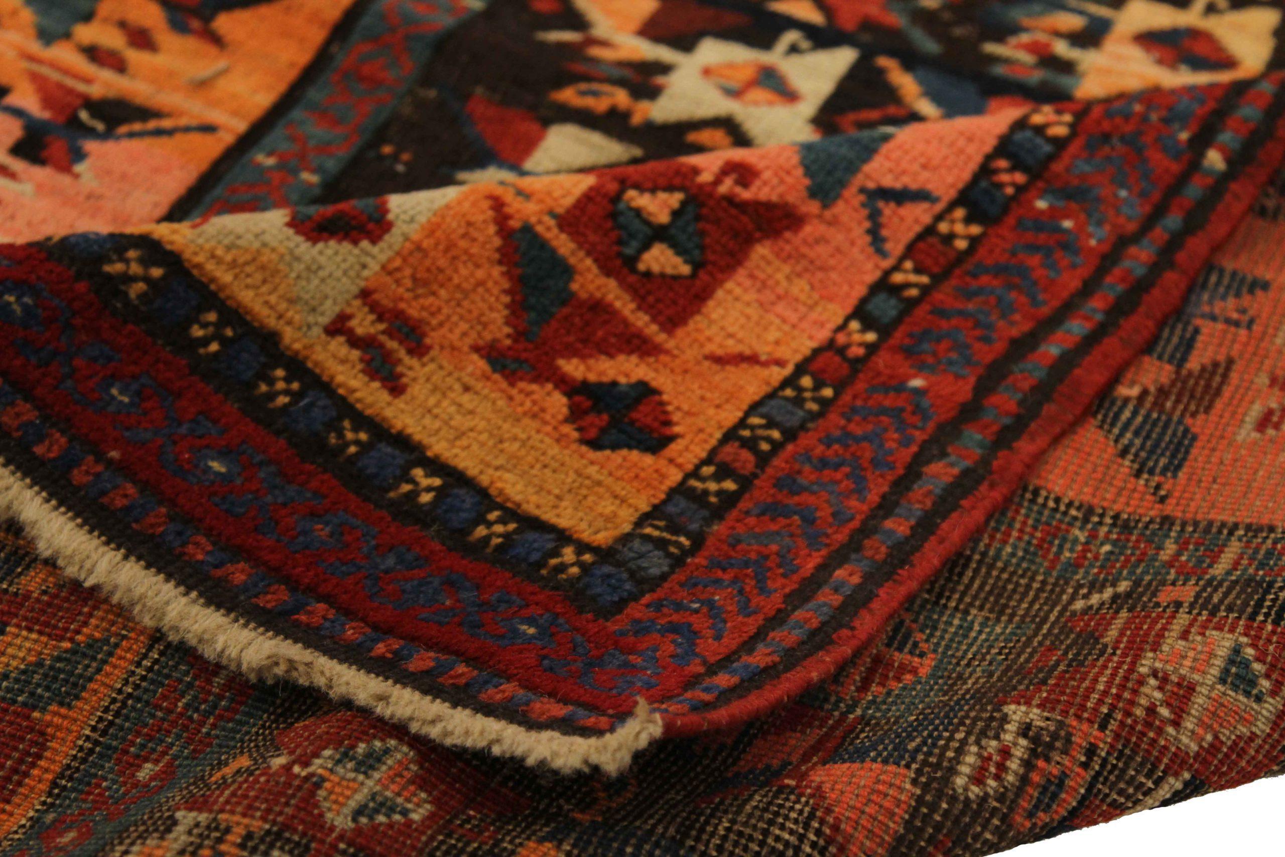 Russischer Karabagh Kleiner Teppich Circa 1910 - Wolle Elfenbein Marineblau Rosa 72970 im Zustand „Hervorragend“ im Angebot in Dallas, TX