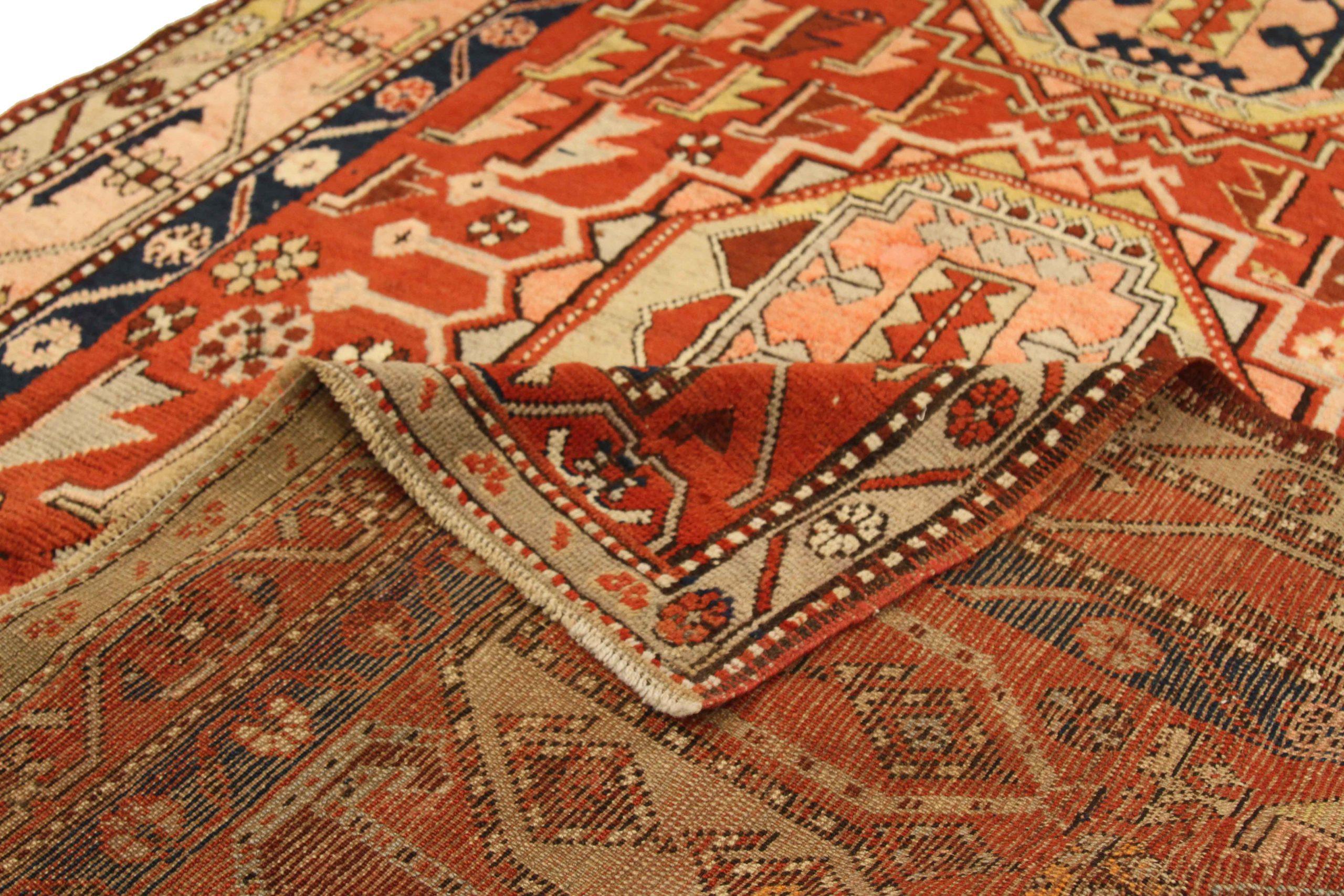 Russisch Karabagh Small Rug CIRCA 1910 - Wolle Marineblau Rot Gelb Design - 75184 im Zustand „Hervorragend“ im Angebot in Dallas, TX