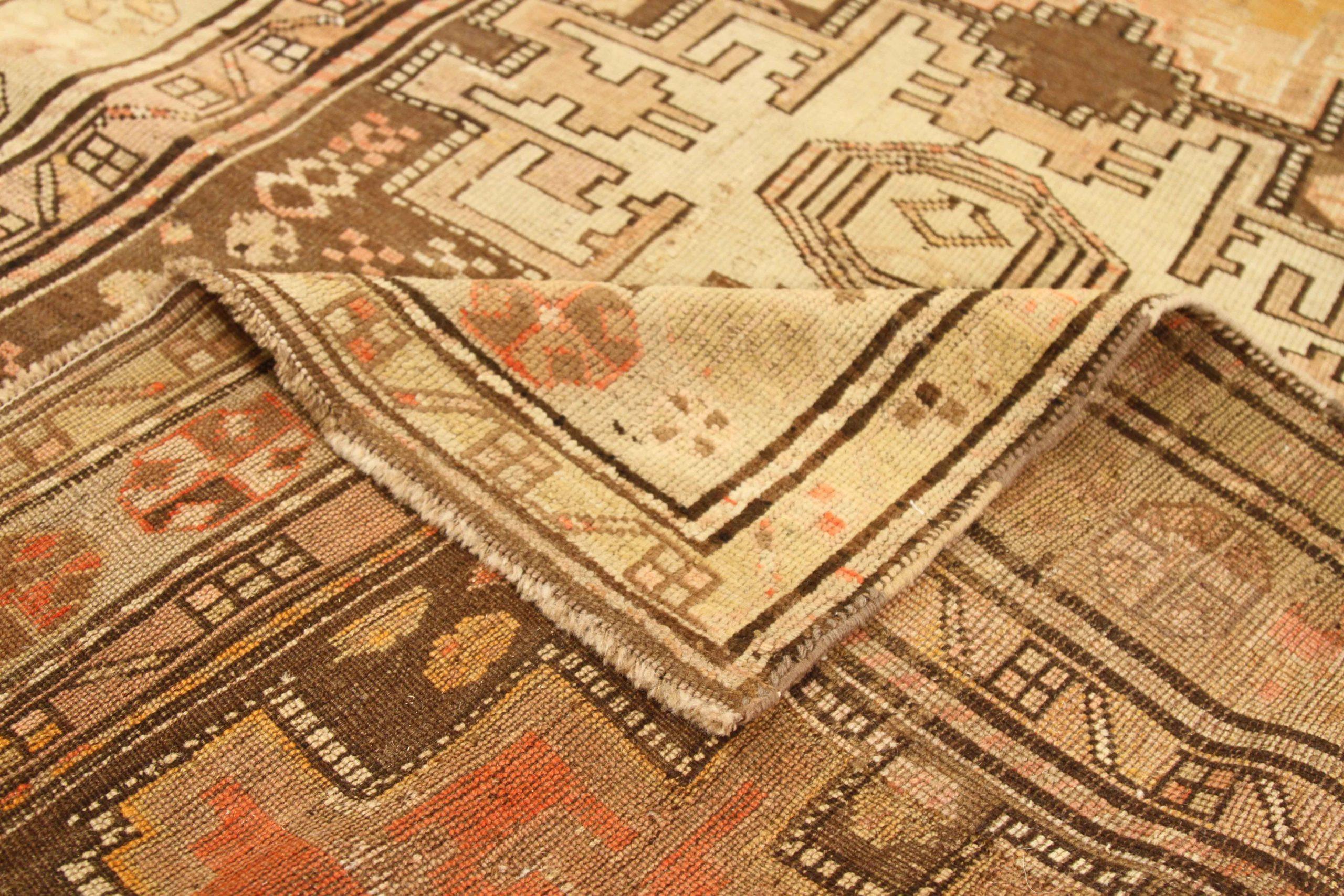 Russian Kazak Area Rugs - 11047 In Excellent Condition For Sale In Dallas, TX