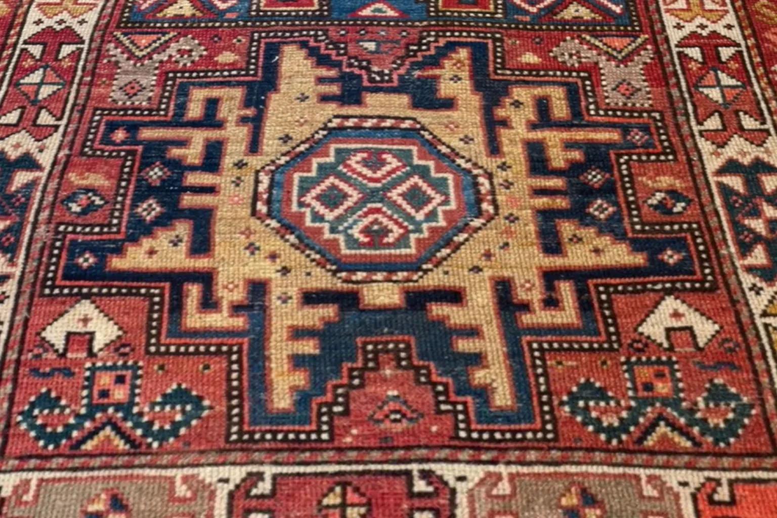 Alfombra Rusa Kazak Pequeña Circa 1910 - Lana Azul Rojo Amarillo 72689 Tejido a mano en venta