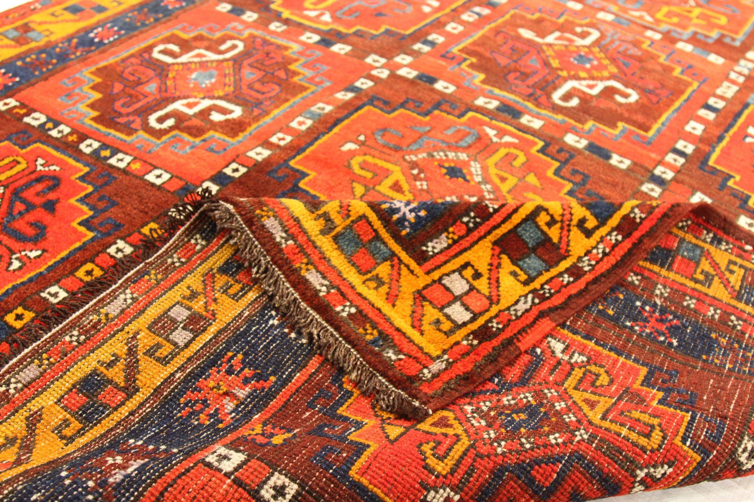 Russischer Kazak Kleinteppich CIRCA 1910 - Wolle Braun Rot Gelb 72202 im Zustand „Hervorragend“ im Angebot in Dallas, TX