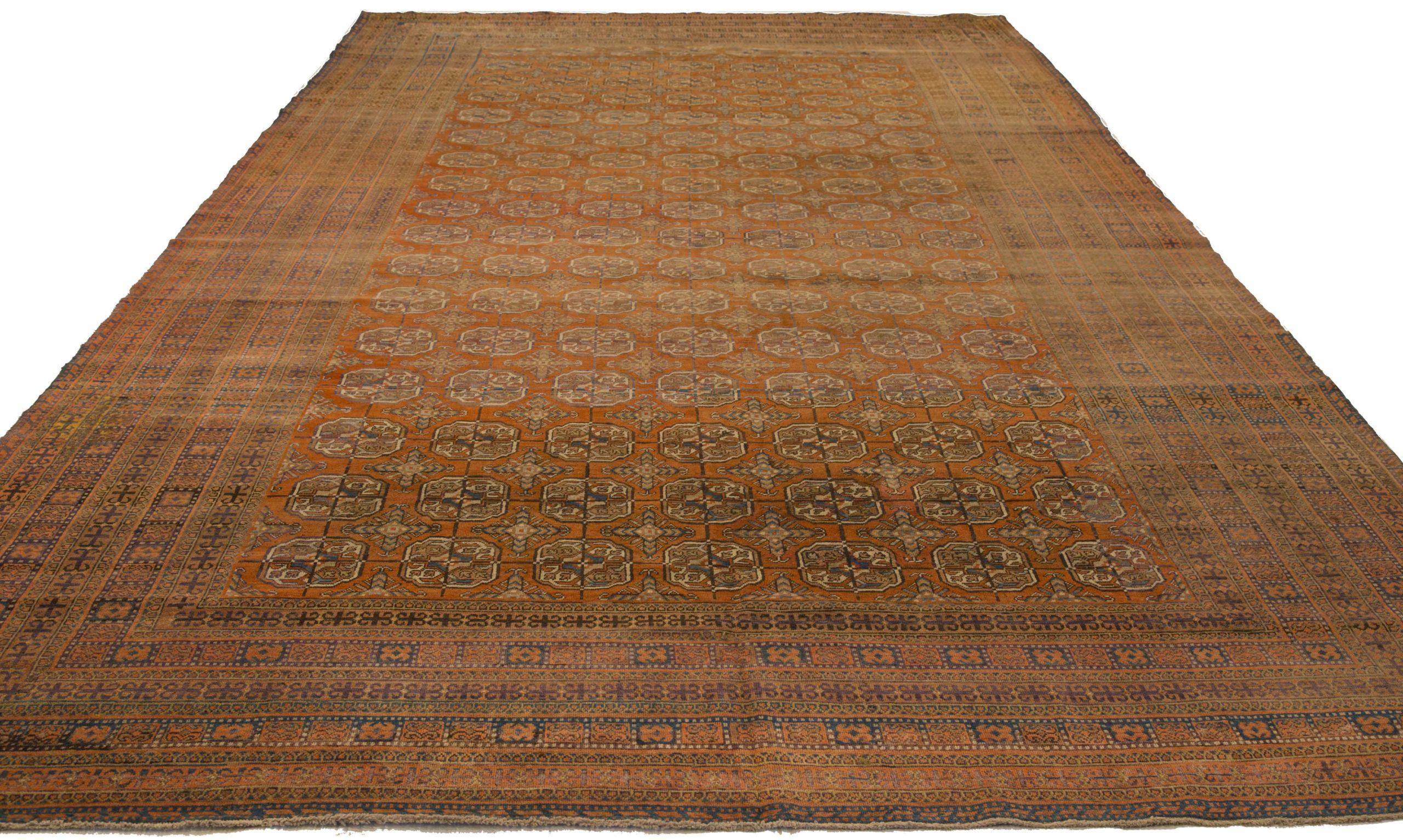 Descubre la elegancia de las alfombras rusas Khotan de Circa 1880. Diseñado con lana y rojo, este diseño exclusivo es perfecto para realzar tu espacio.