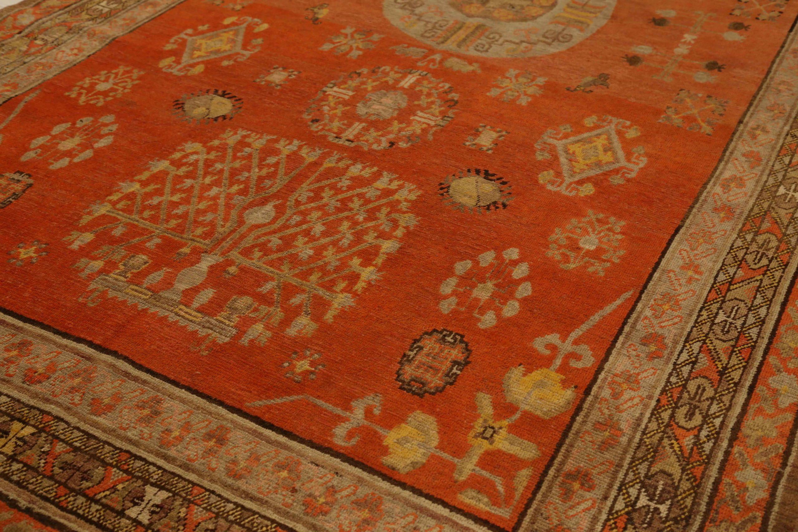 Russische Khotan-Teppiche - 10720 im Zustand „Hervorragend“ im Angebot in Dallas, TX
