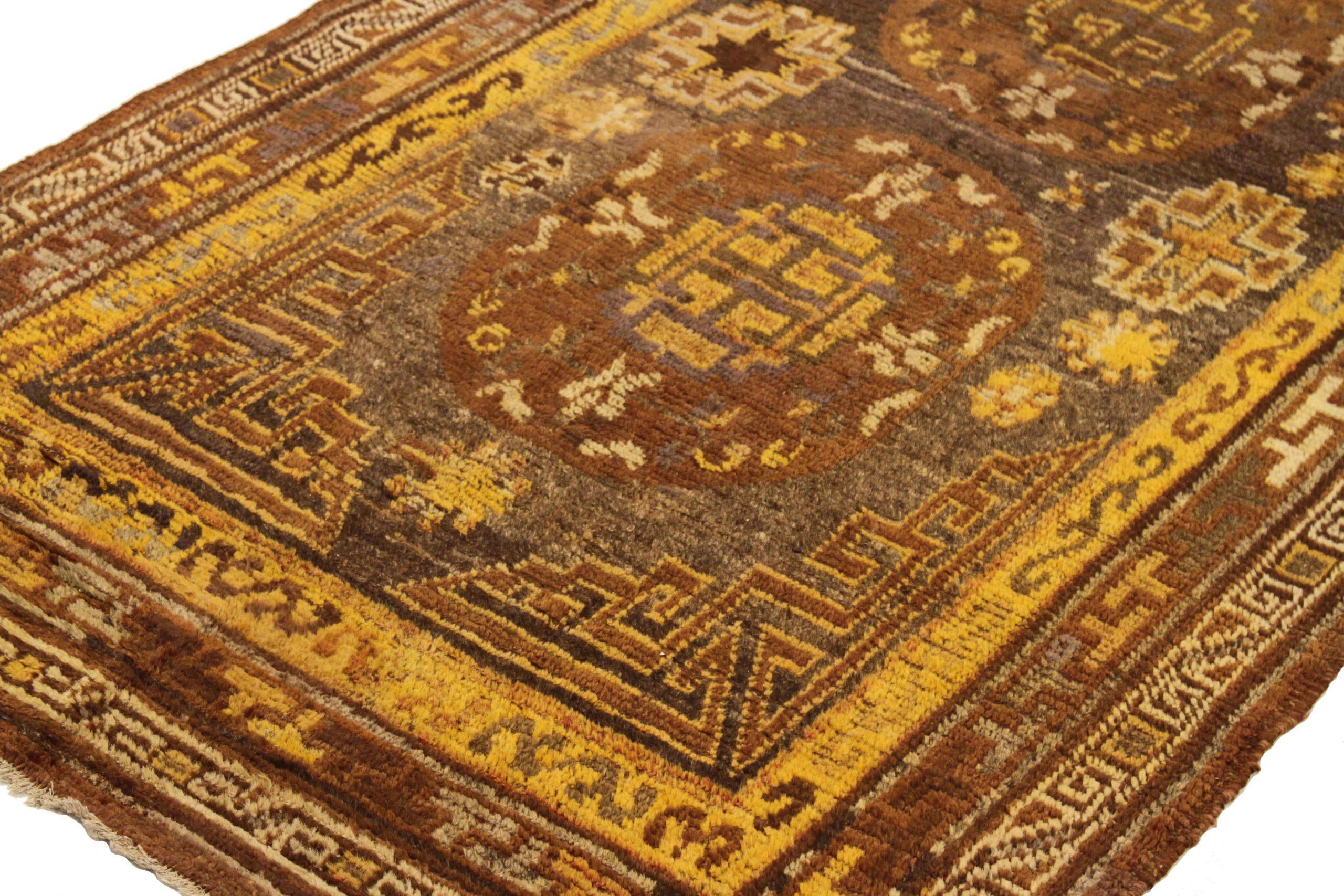 Russo Tappeto russo Khotan Piccolo Circa 1910 - Lana Marrone Giallo 73804 in vendita