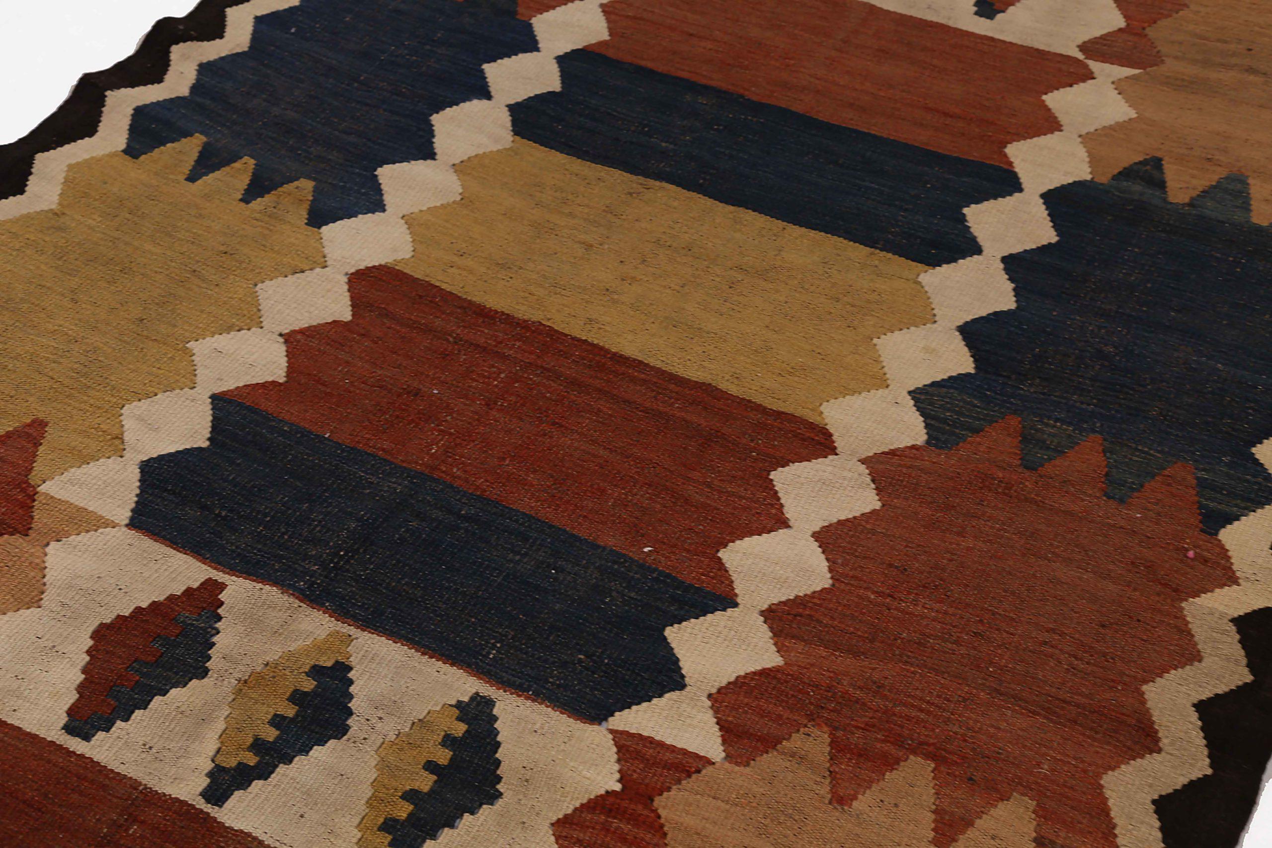 Russian Kilim Area Rugs - 68082 In Excellent Condition For Sale In Dallas, TX