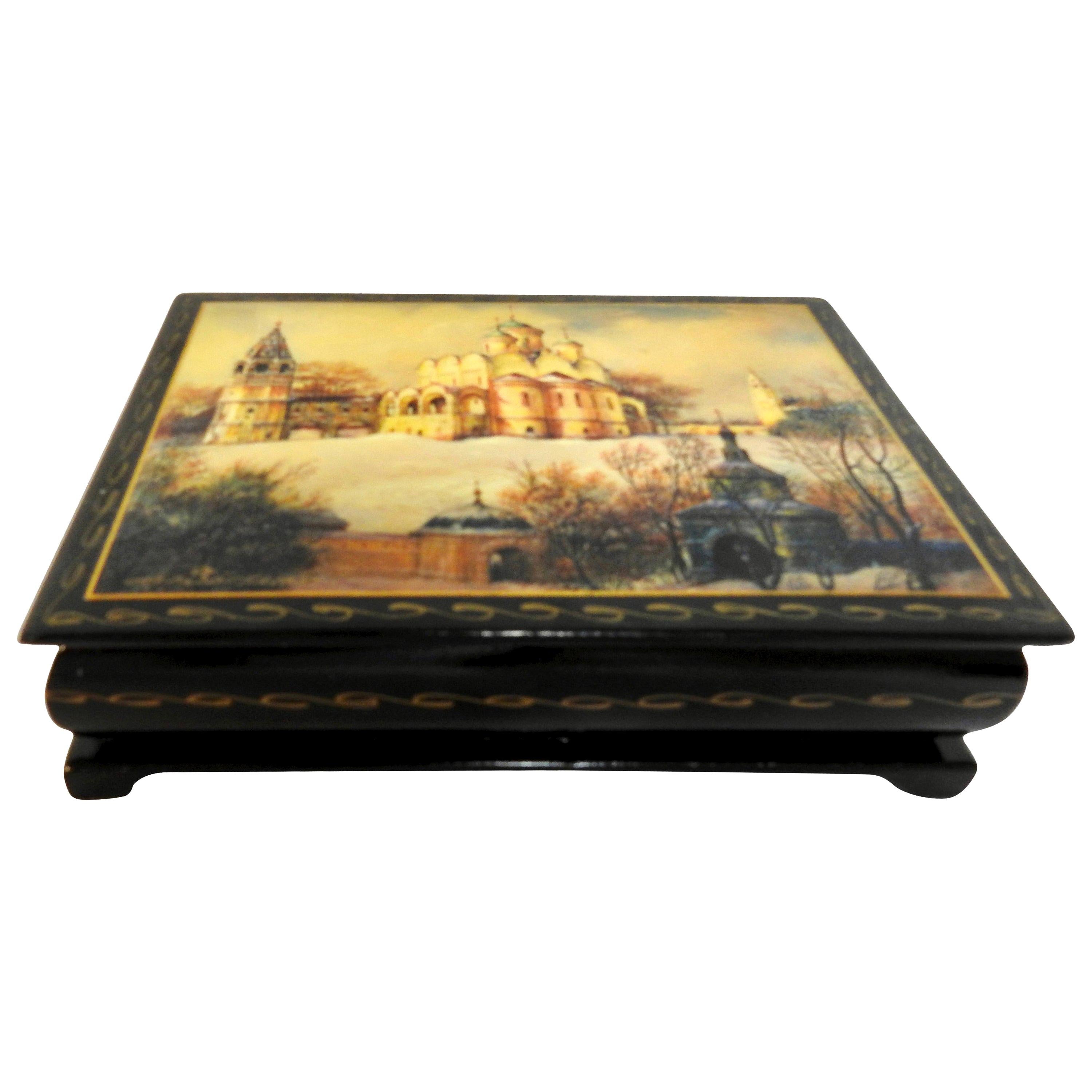 Russian Lacquer Box with the Annunciation Cathedral For Sale